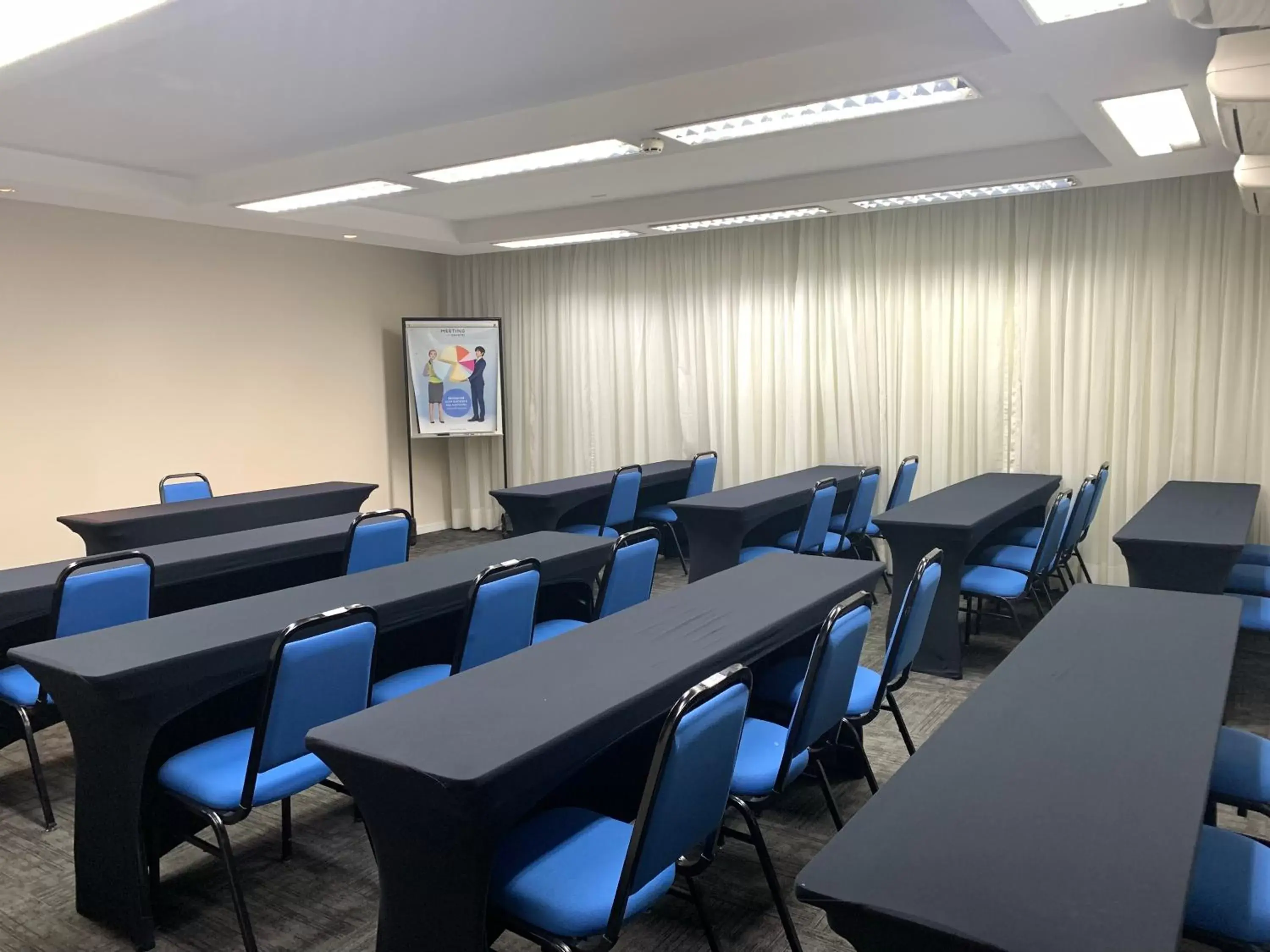 Meeting/conference room in Novotel Manaus