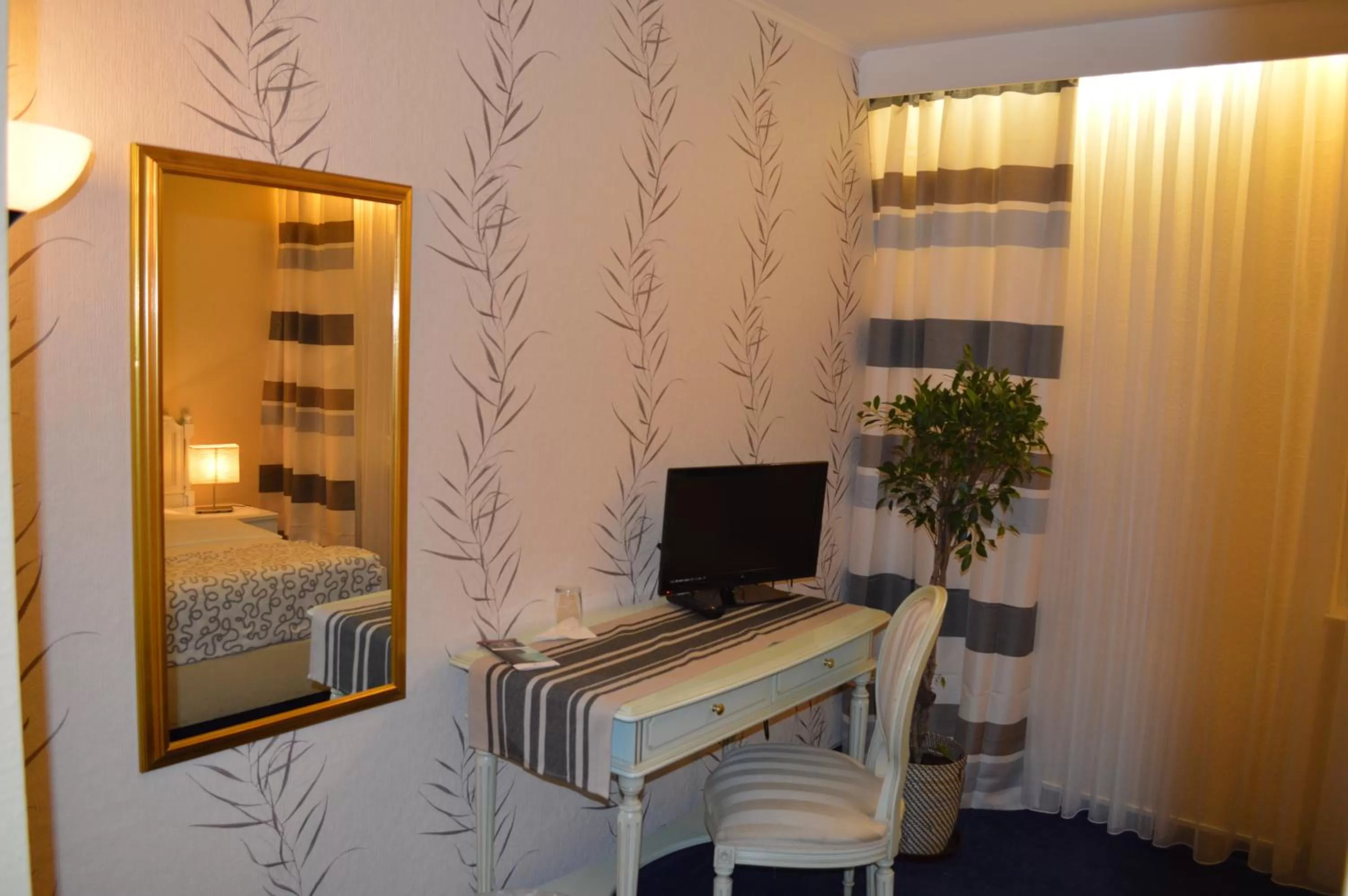 Decorative detail, Bed in Hotel Royal Hanau