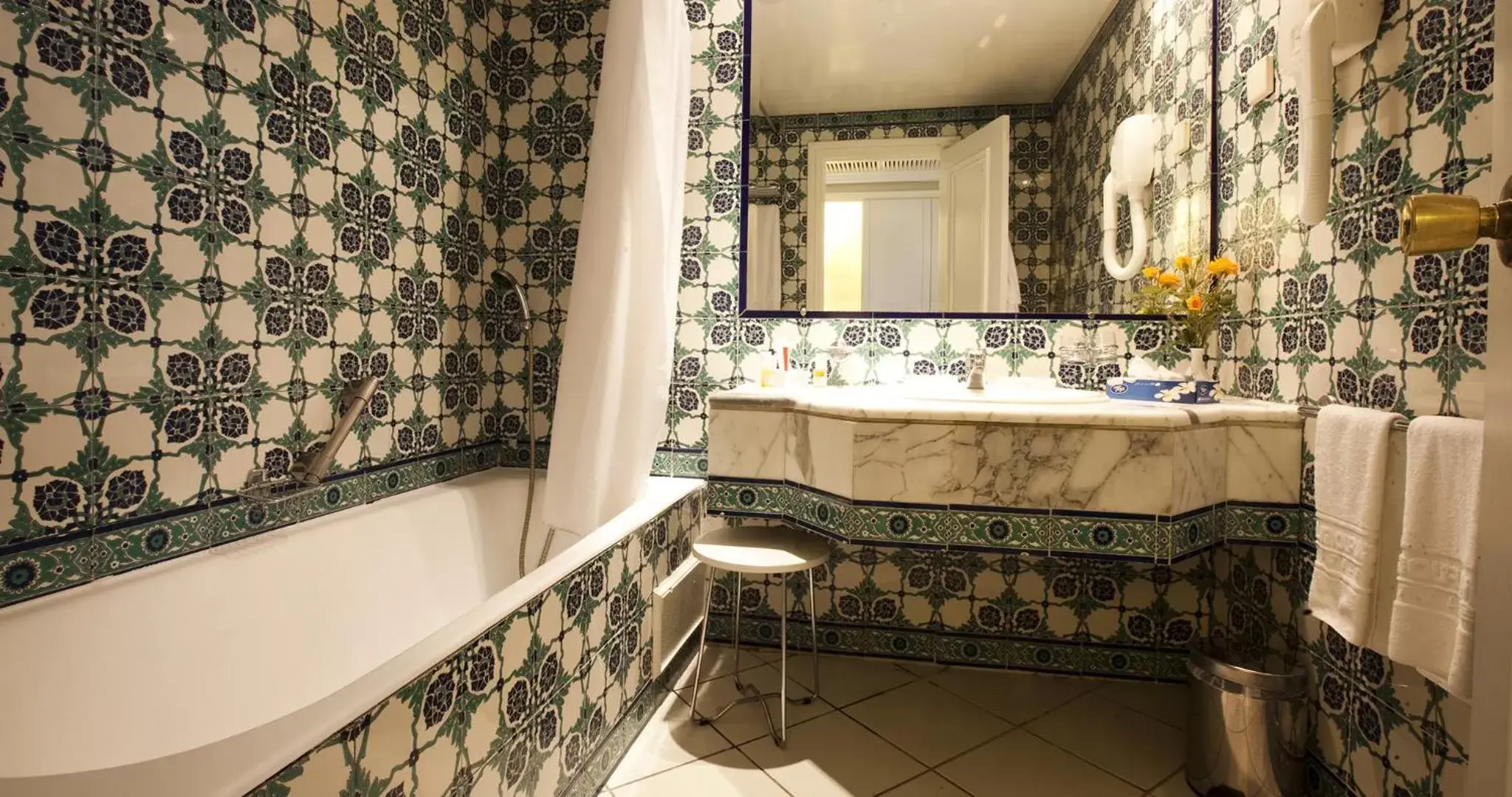 Bathroom in El Mouradi Palm Marina