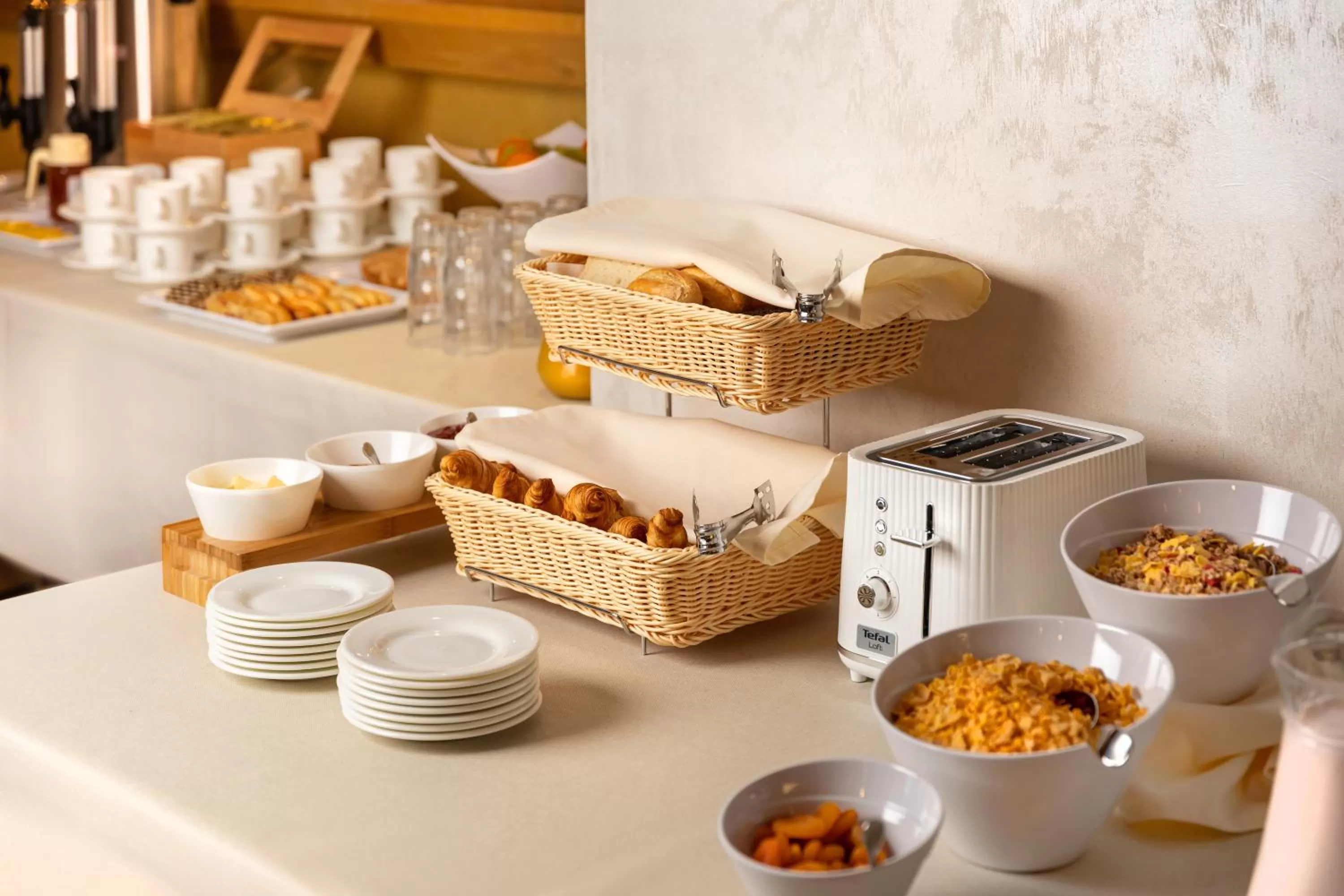 Restaurant/places to eat in U11 Hotel & SPA