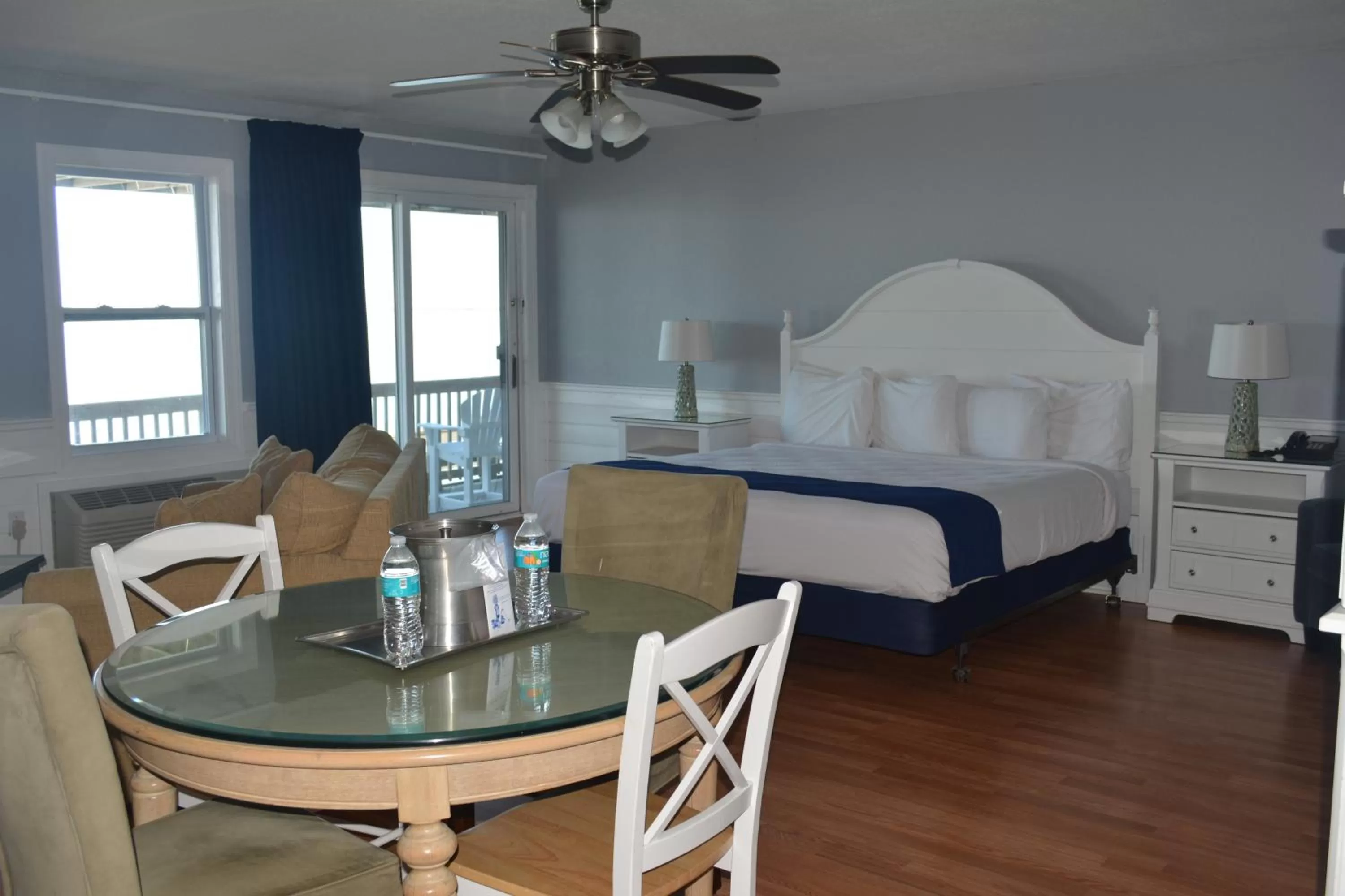 Superior King Room in The Inn at Corolla