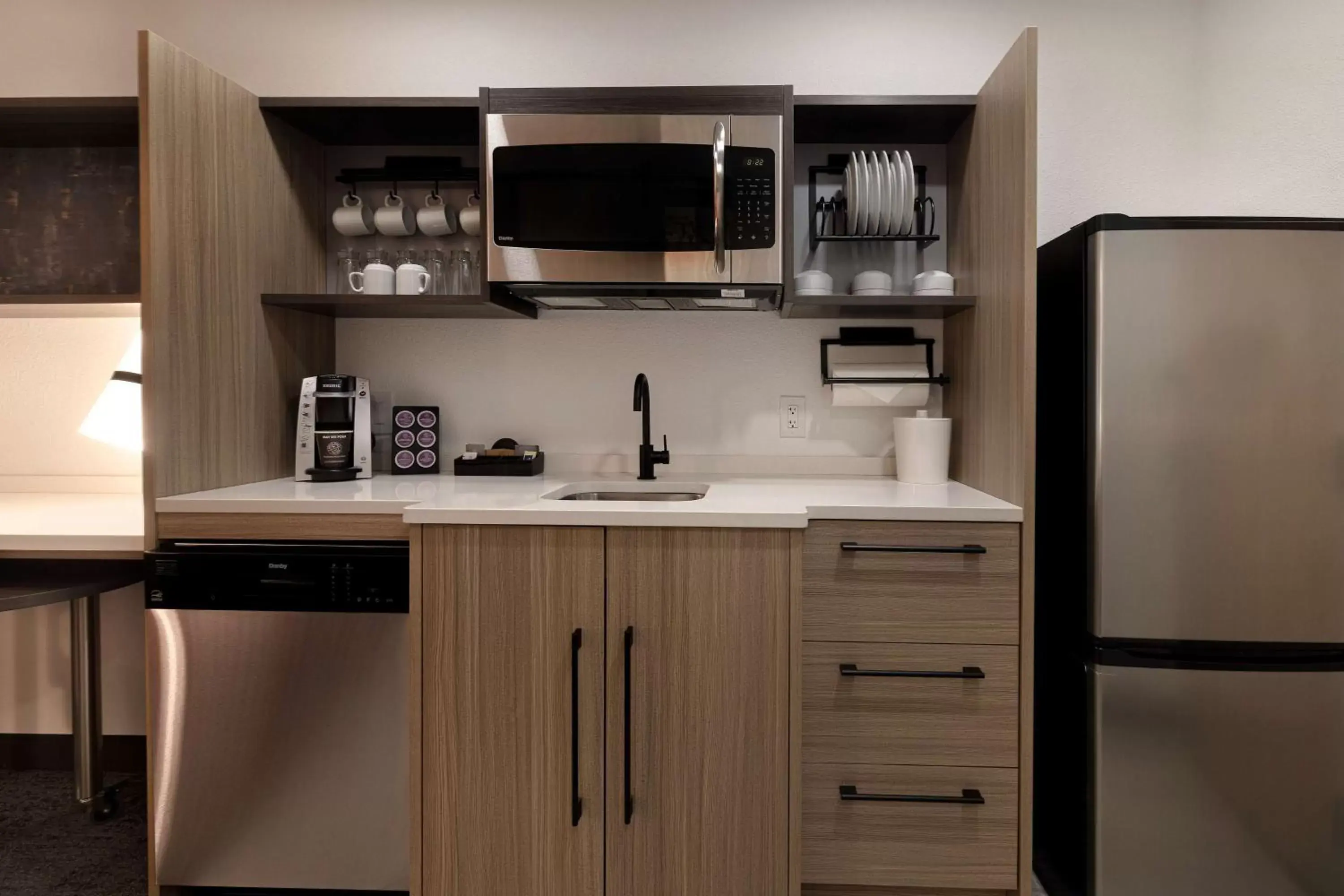 Kitchen or kitchenette, Kitchen/Kitchenette in Home2 Suites By Hilton Blythewood, Sc