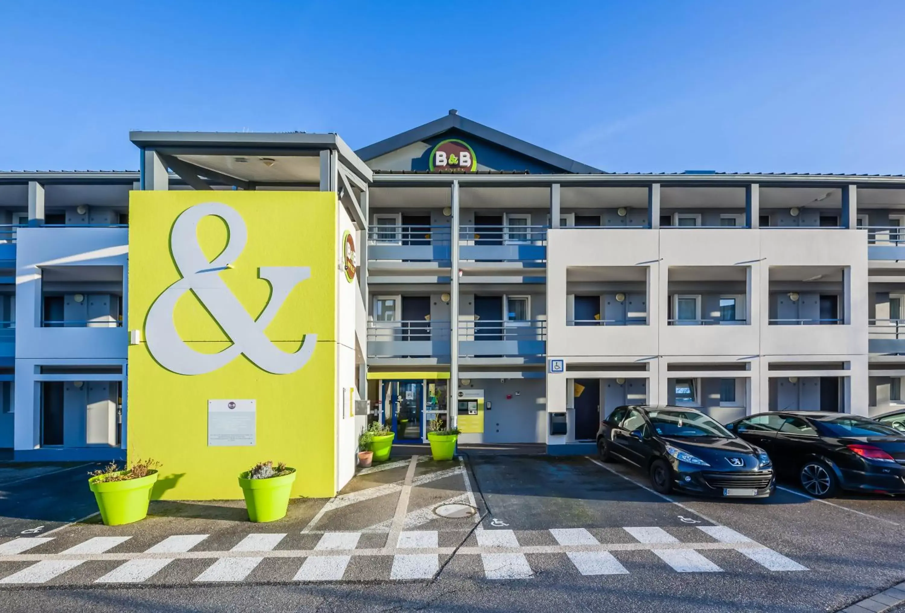 Facade/entrance, Property Building in B&B HOTEL STRASBOURG Nord Industrie