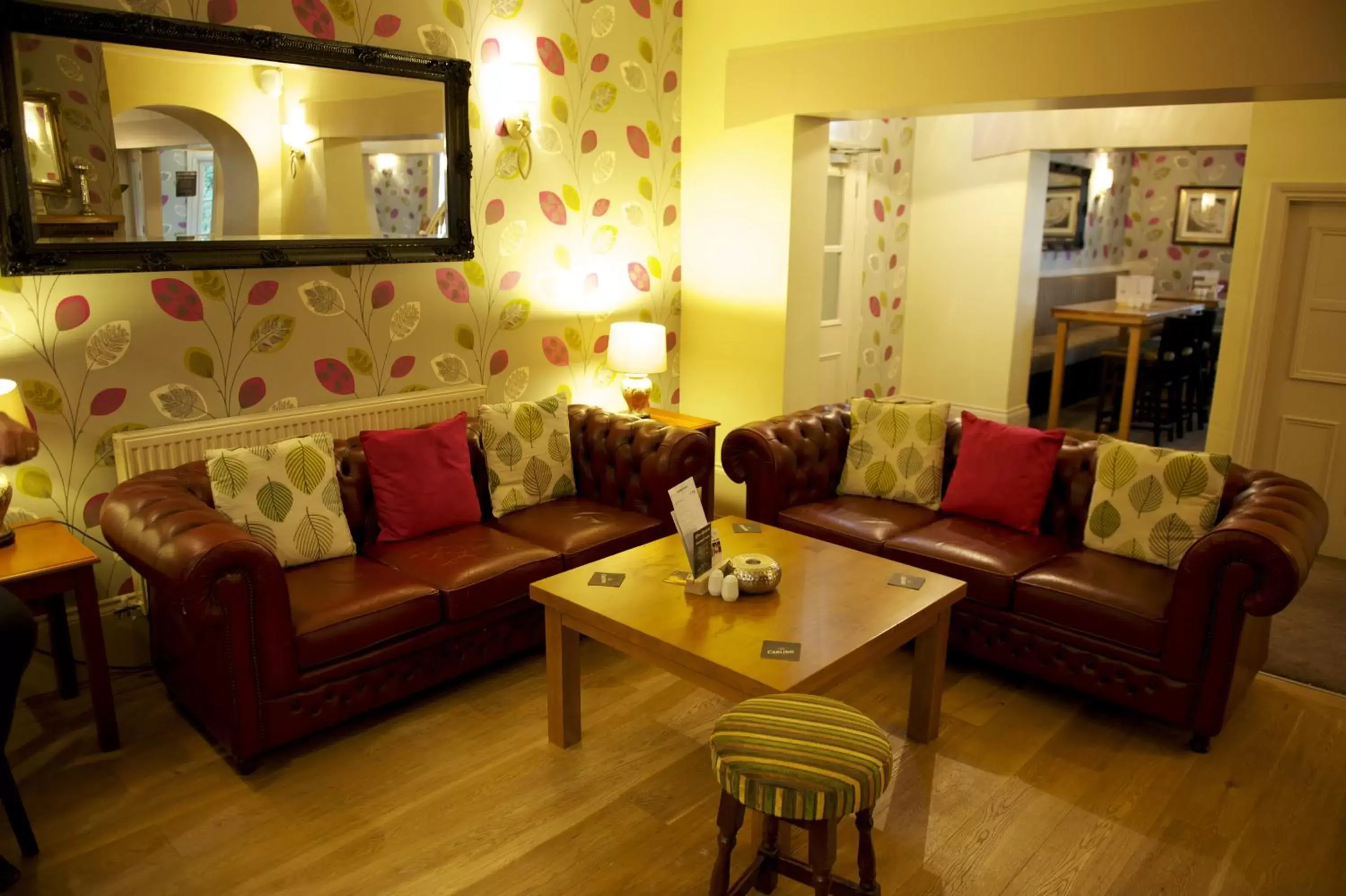 Lounge or bar, Seating Area in Strawberry Bank Hotel, NEC