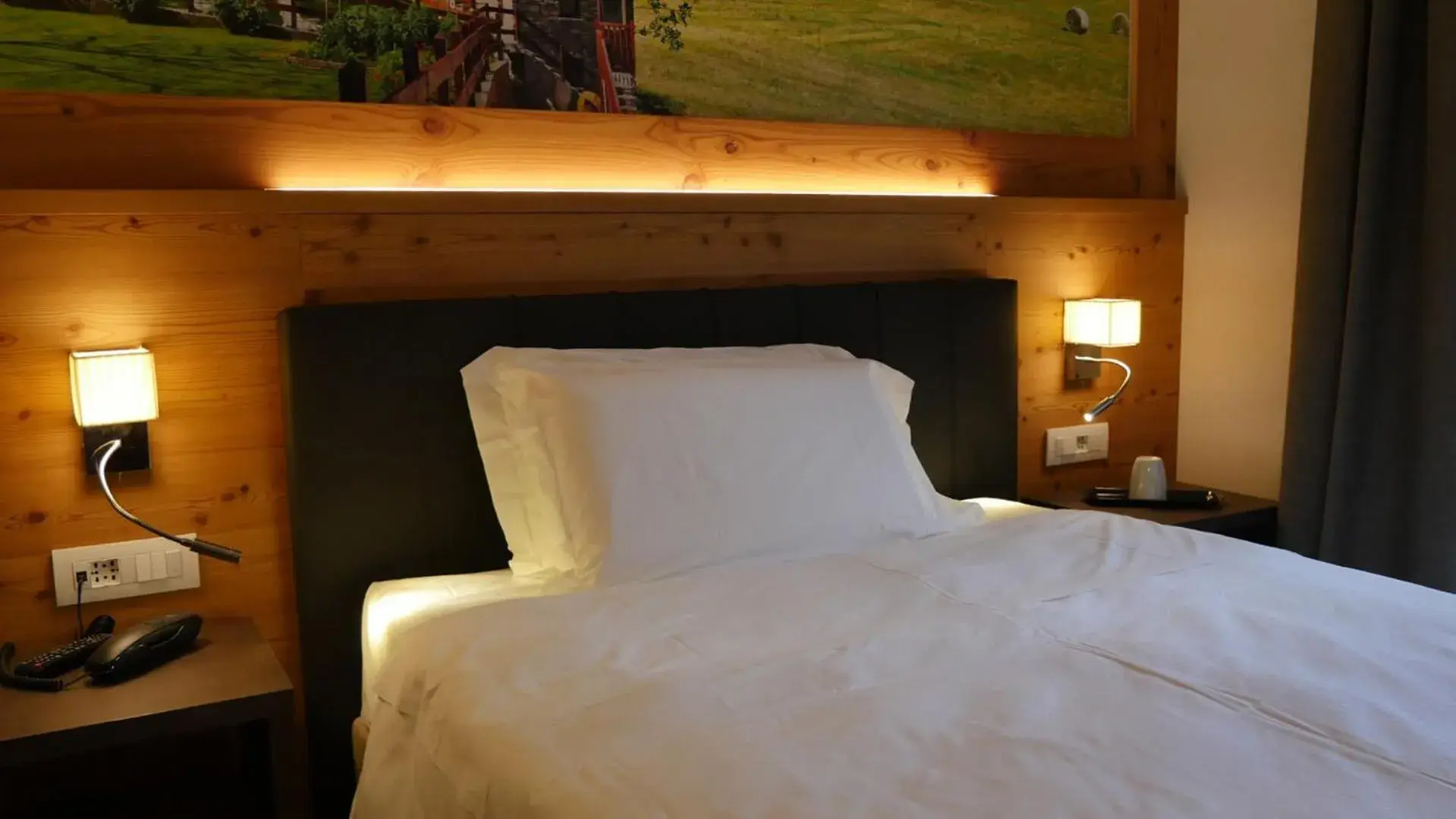 Bed in Dada Mountain Hotel