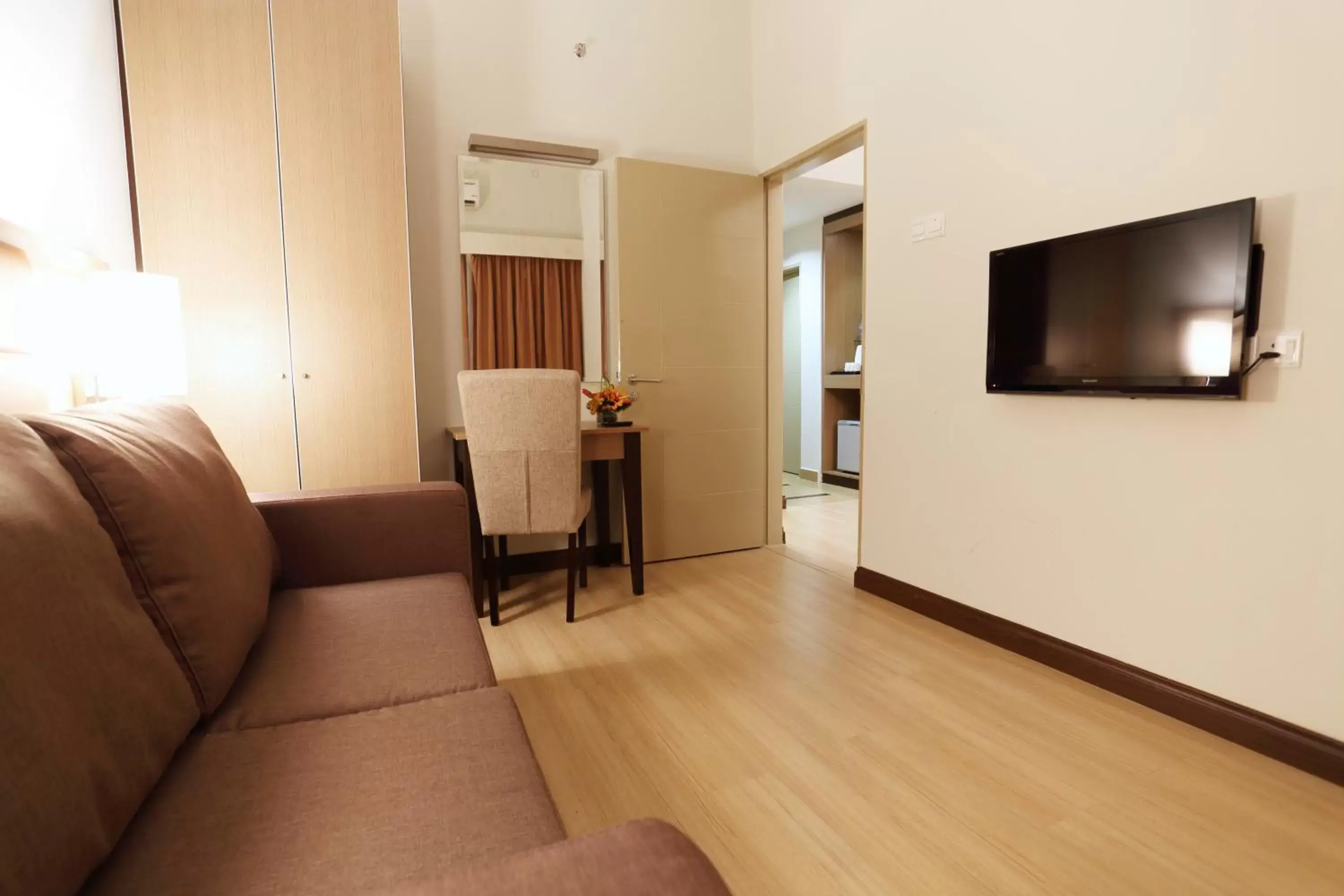 Living room, TV/Entertainment Center in Raia Hotel & Convention Centre Terengganu