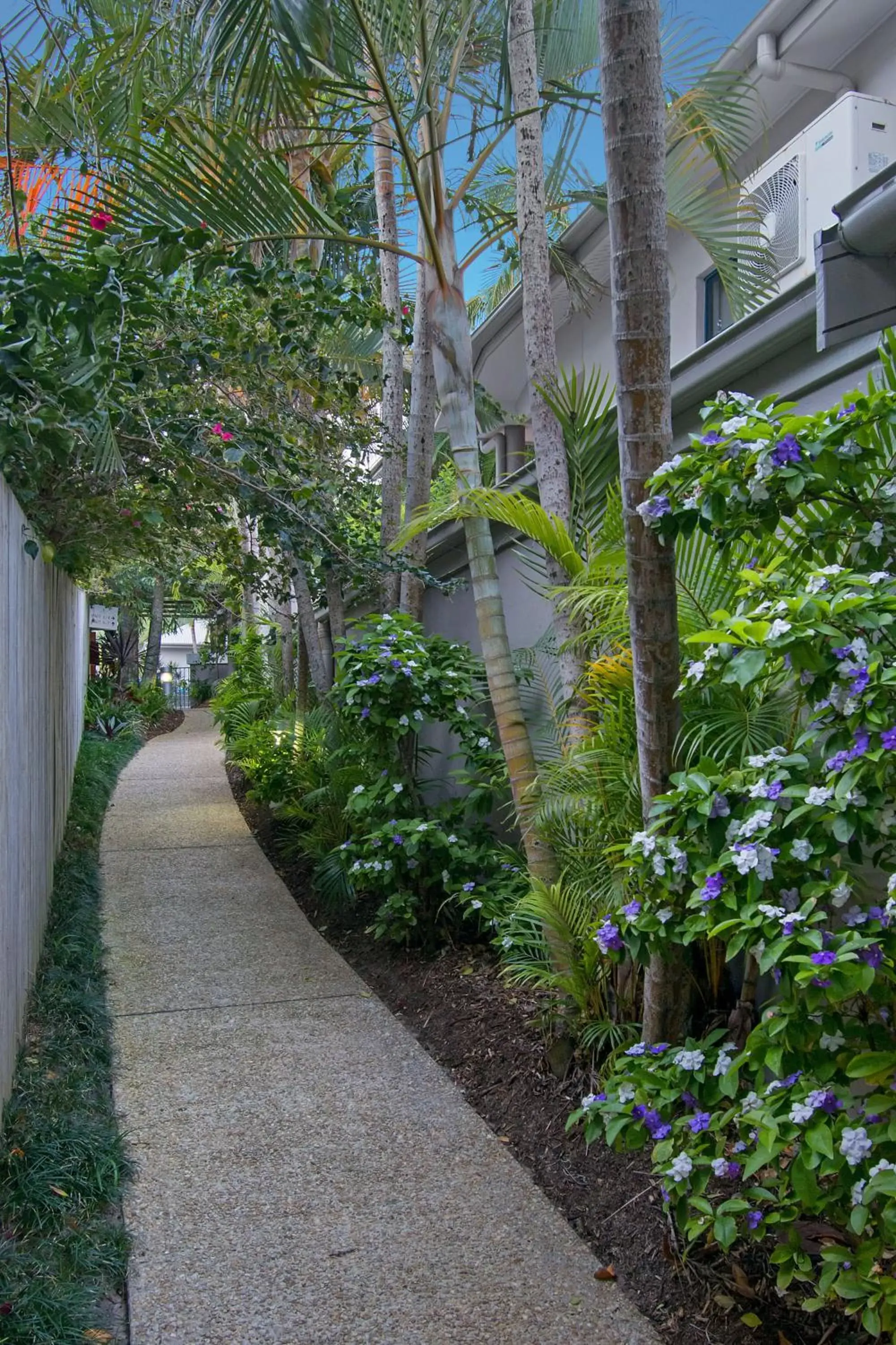 Garden, Property Building in Gosamara Apartments