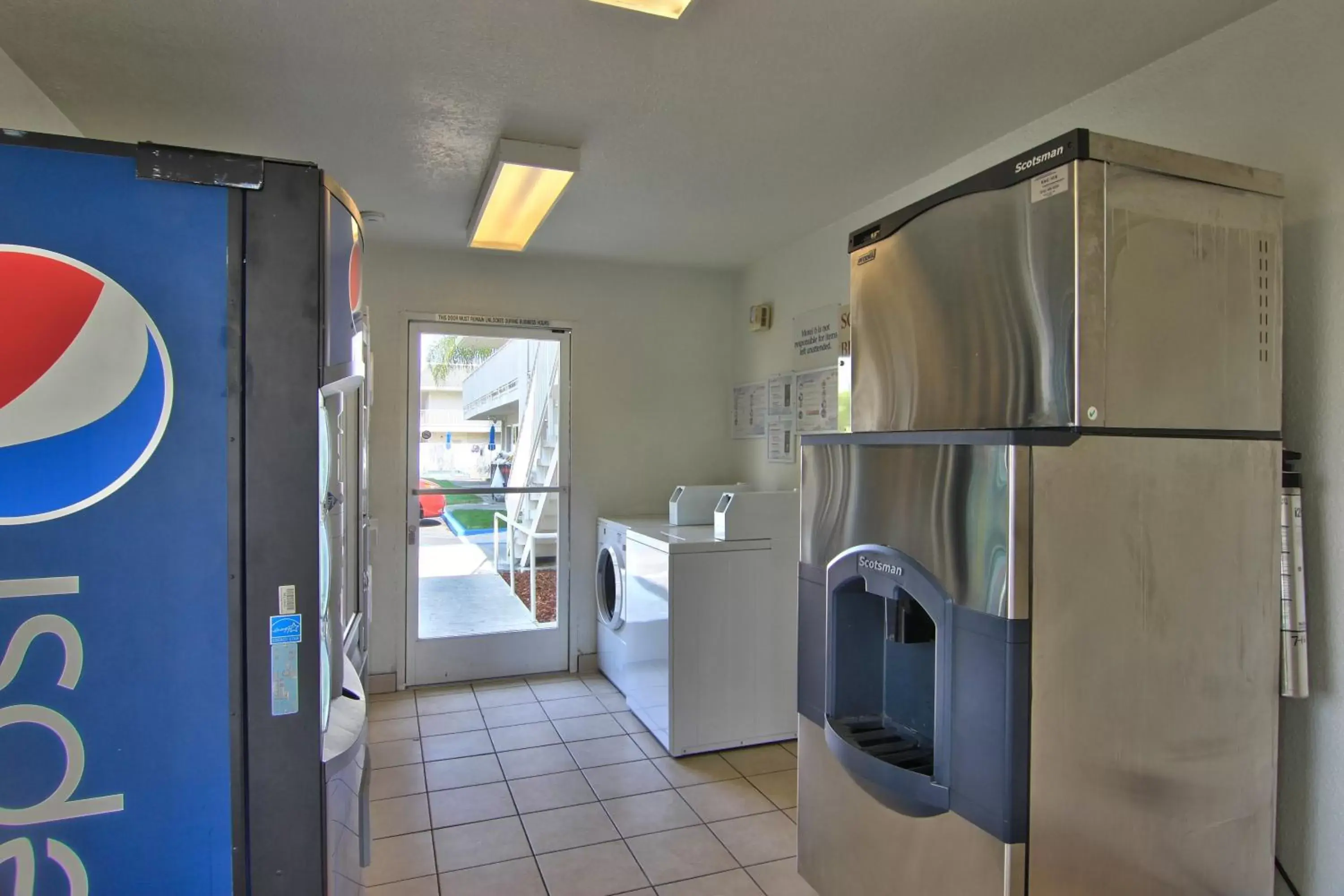 Other, Kitchen/Kitchenette in Motel 6-Sacramento, CA - South Sacramento and Elk Grove