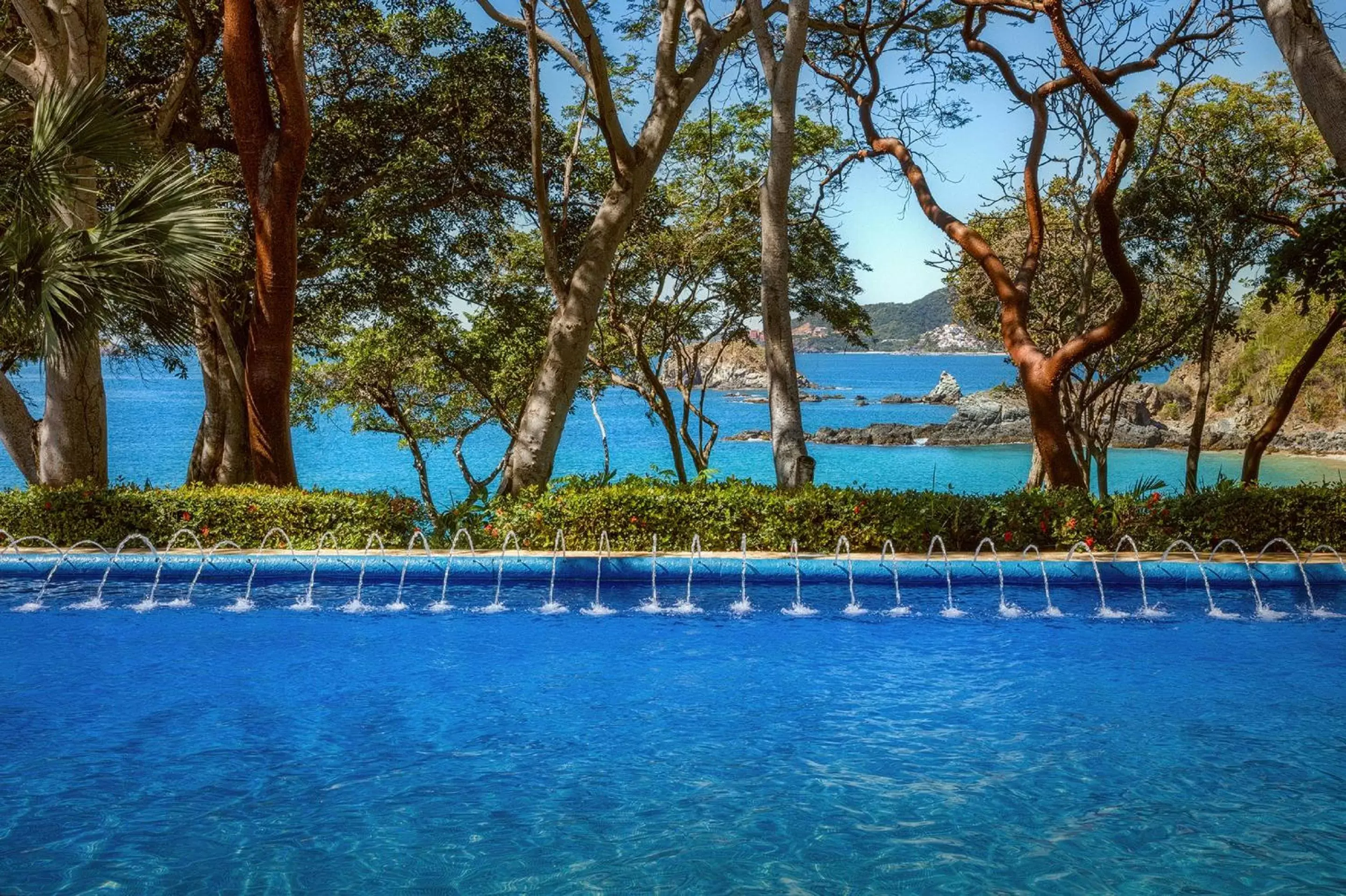 Swimming Pool in Las Brisas Ixtapa