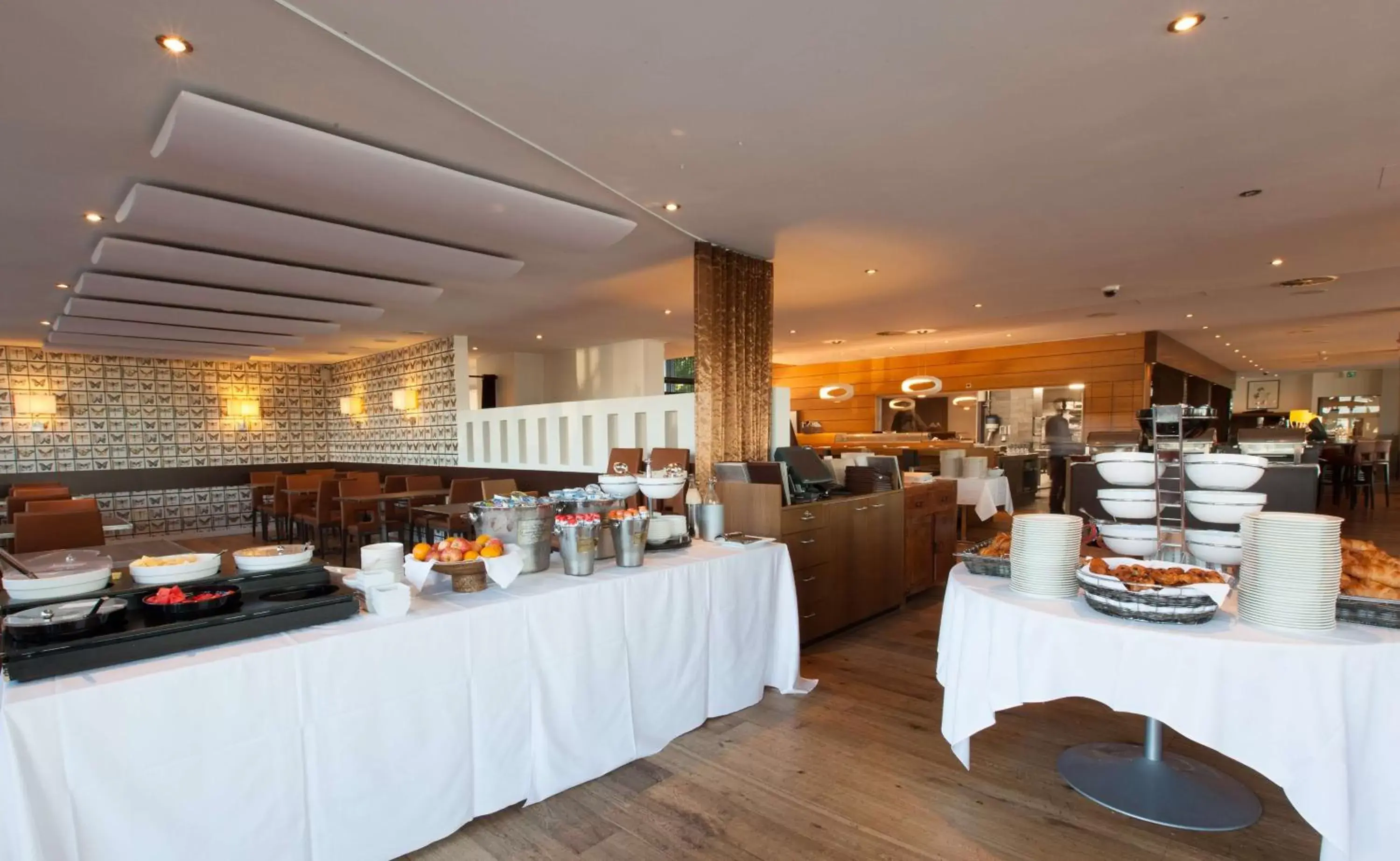 Breakfast, Restaurant/Places to Eat in Best Western Premier Hotel Beaulac