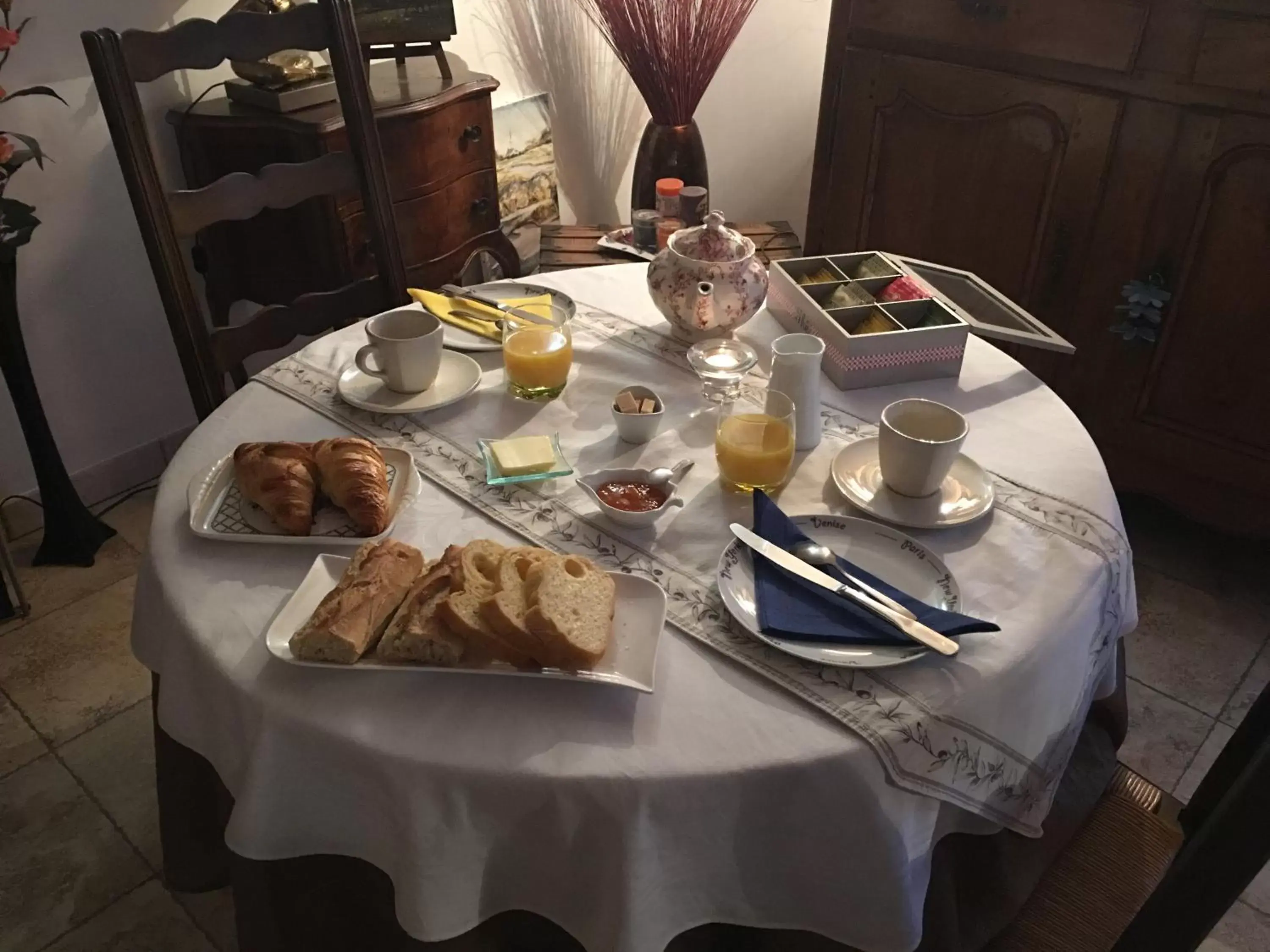 Breakfast in La Ferme du Preneau