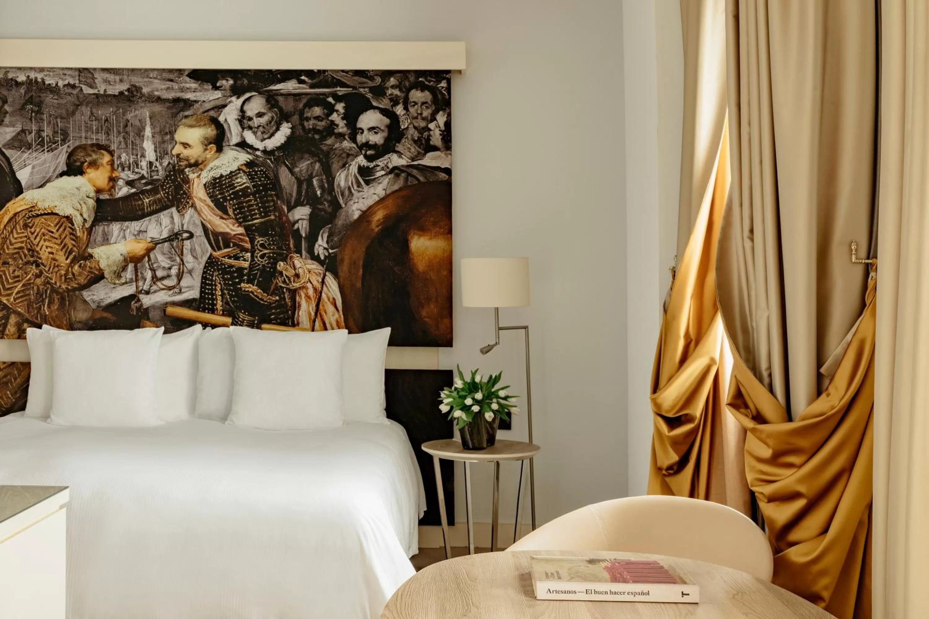 Bed in Palacio de los Duques Gran Meliá - The Leading Hotels of the World