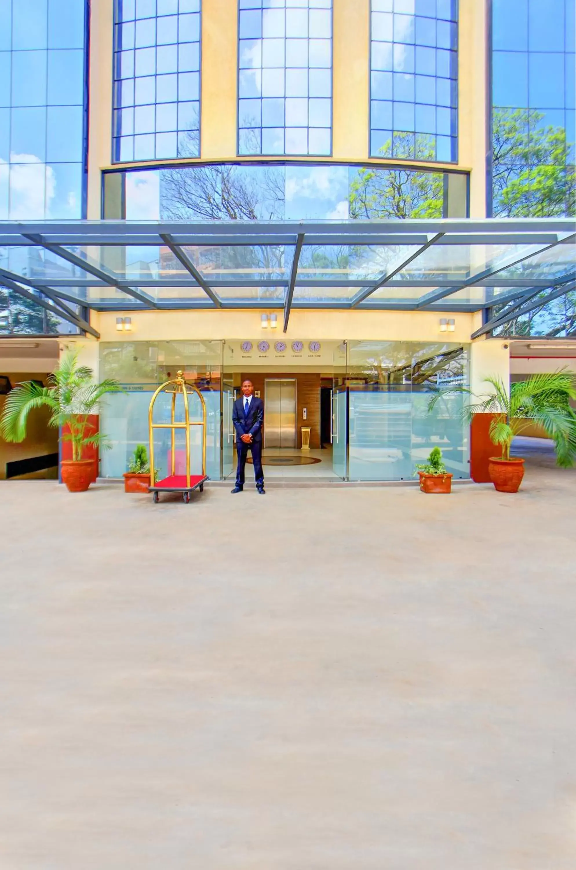 Facade/entrance in Lotos Inn & Suites -Nairobi, Westlands Facade/entrance in Lotos Inn & Suites -Nairobi, Westlands