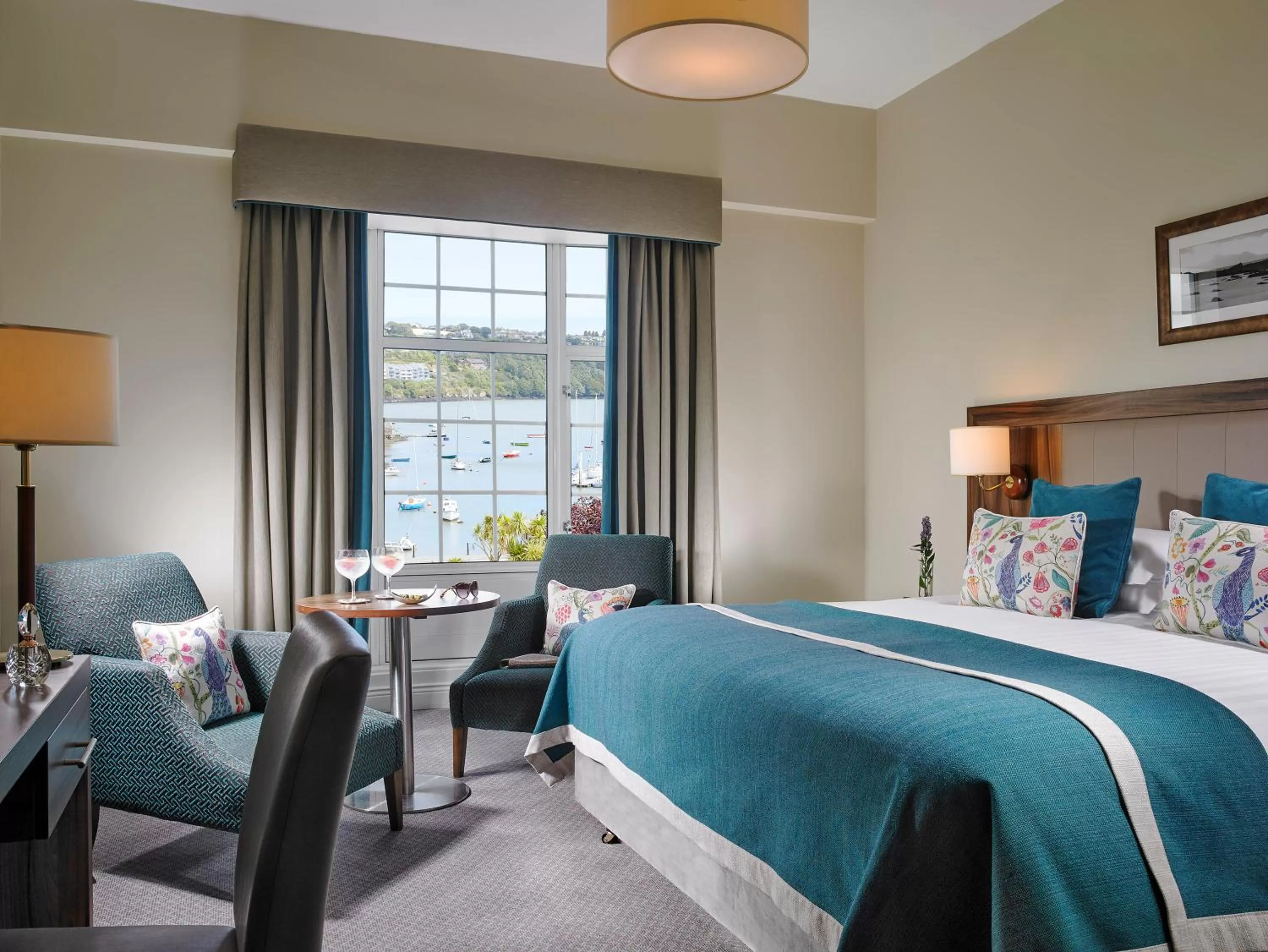Sea view, Bed in Actons Hotel Kinsale