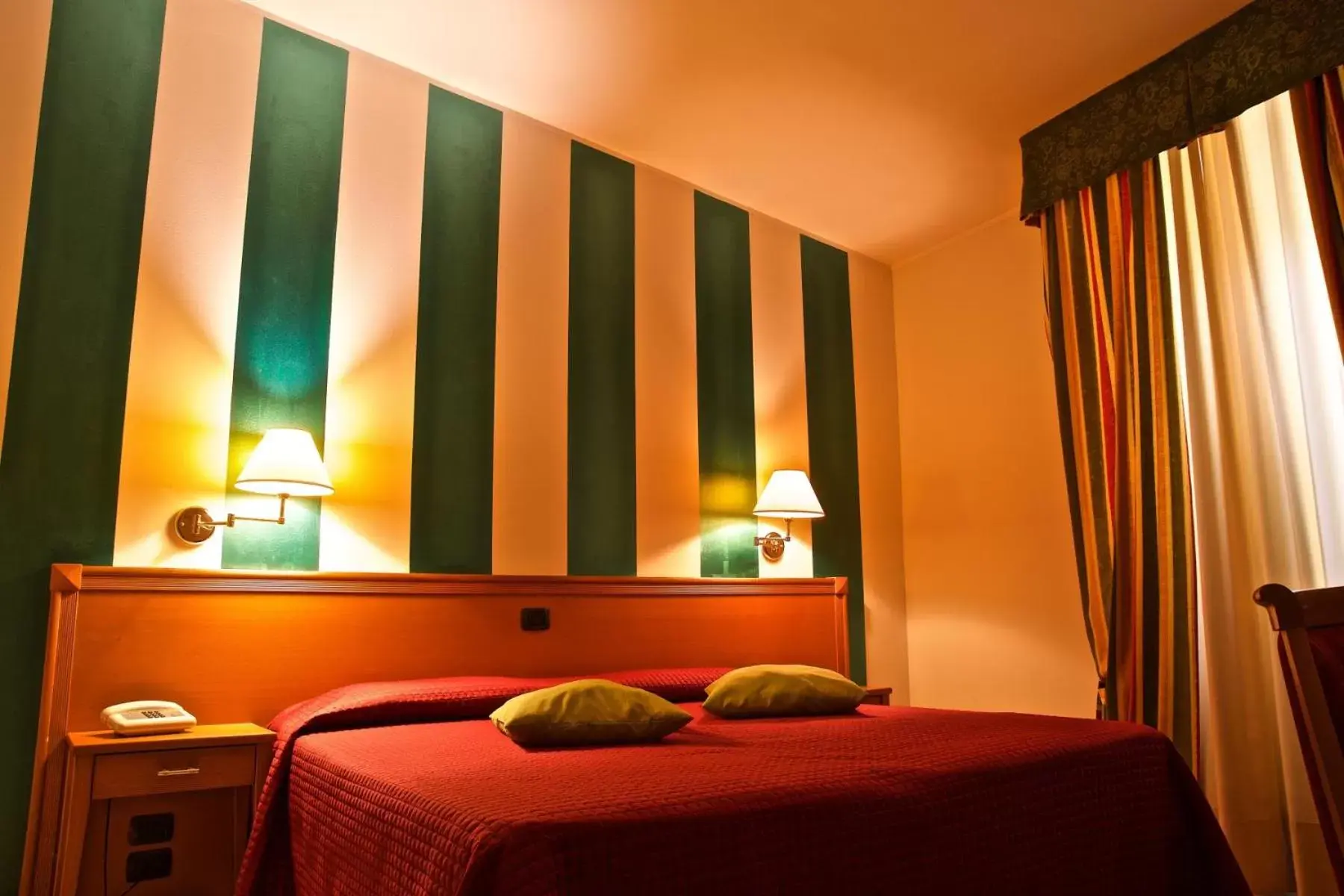 Bed in Hotel La Luna