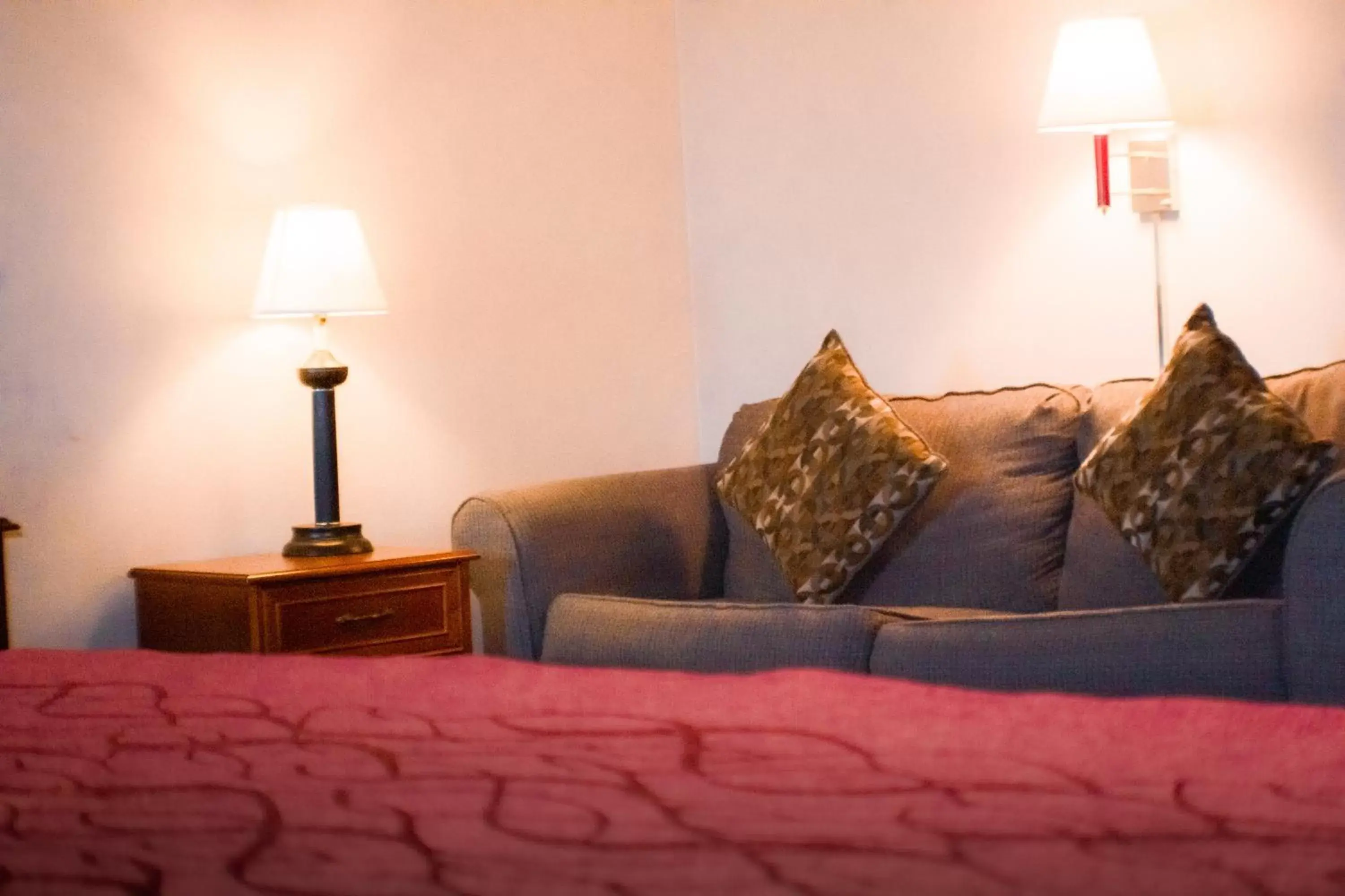 Decorative detail, Seating Area in Victorian Inn & Suites-York