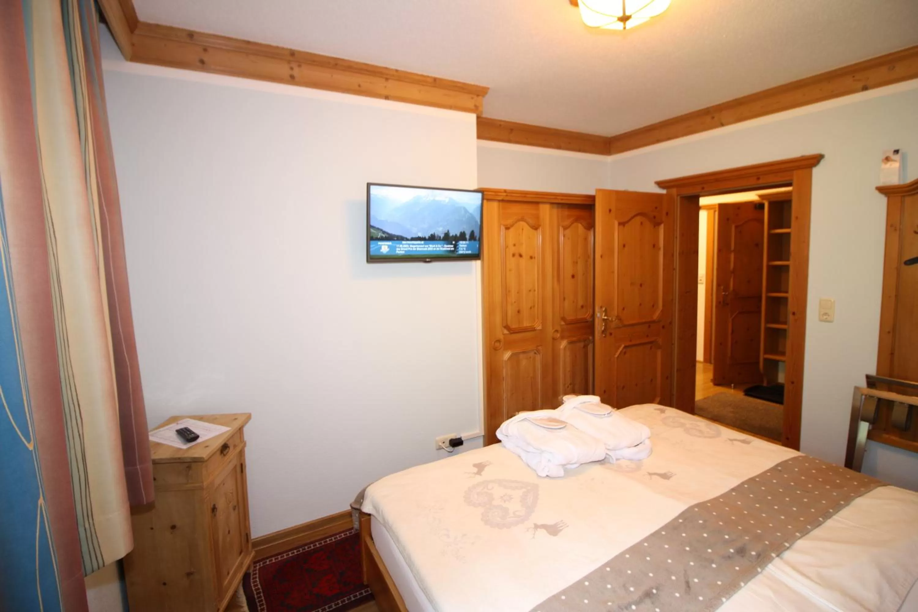 Bedroom, Bed in Vronis Waldhaus ADULTS ONLY