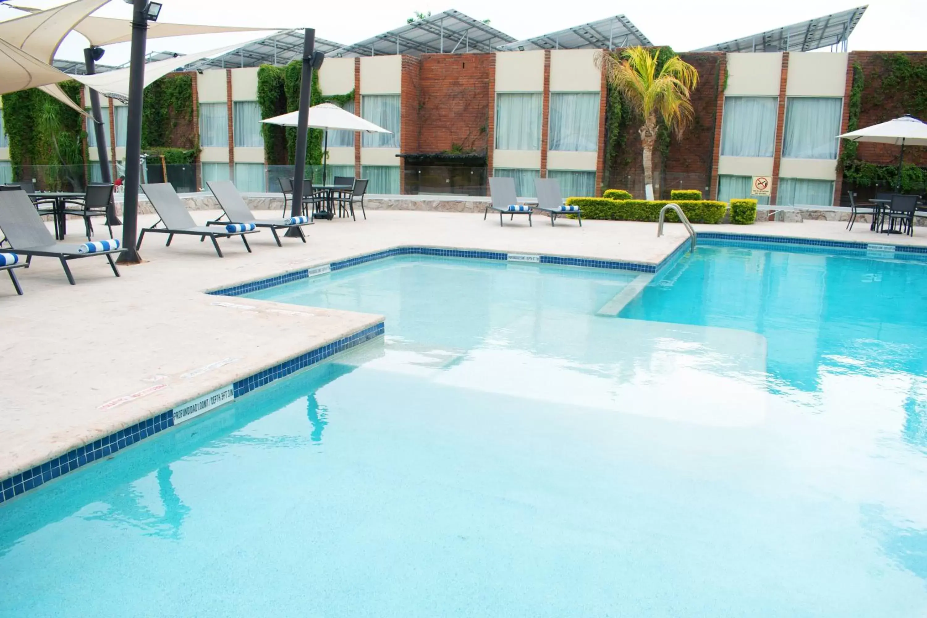 Swimming Pool in Holiday Inn Hermosillo, an IHG Hotel