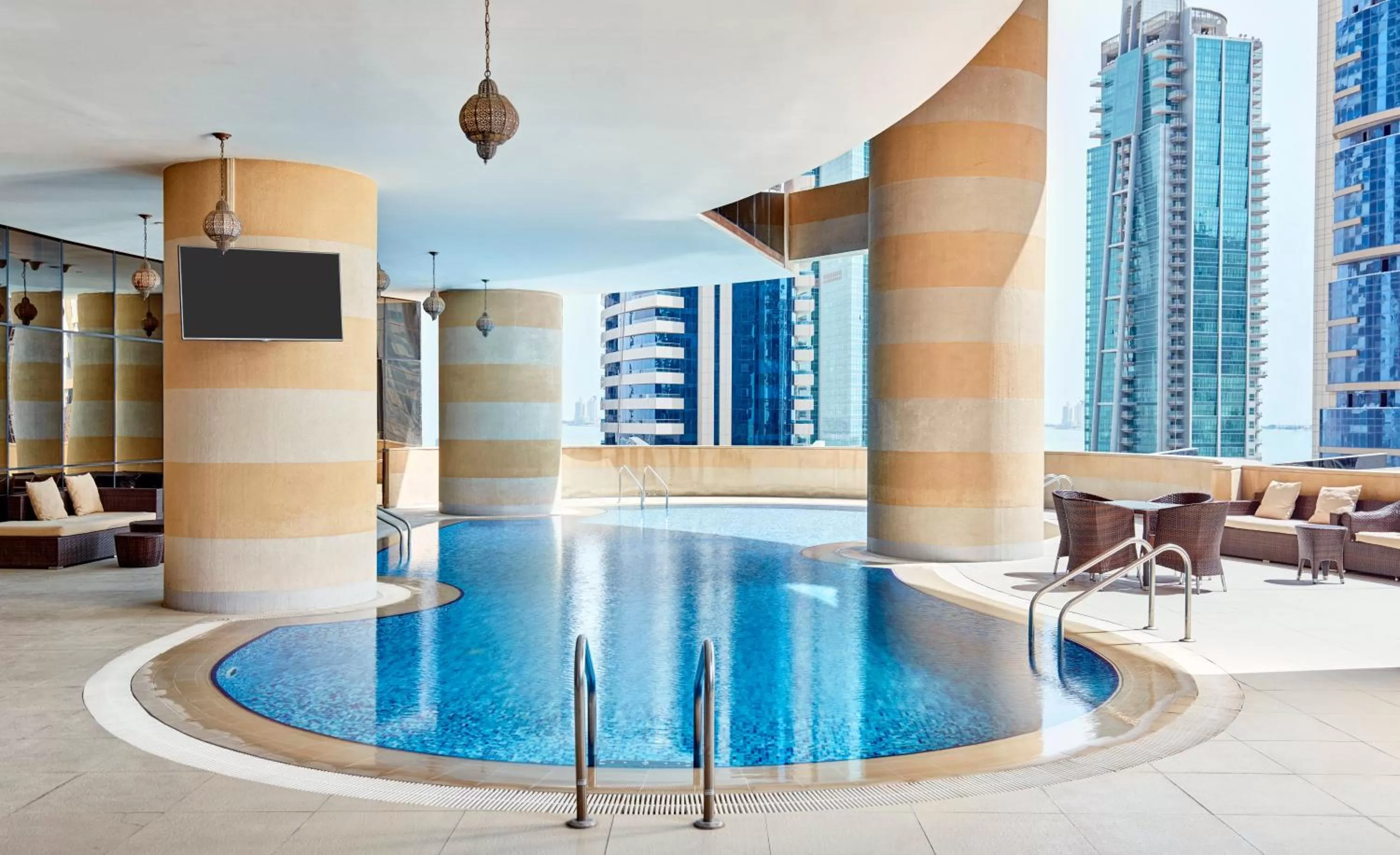 Swimming pool in Best Plaza West Bay Hotel