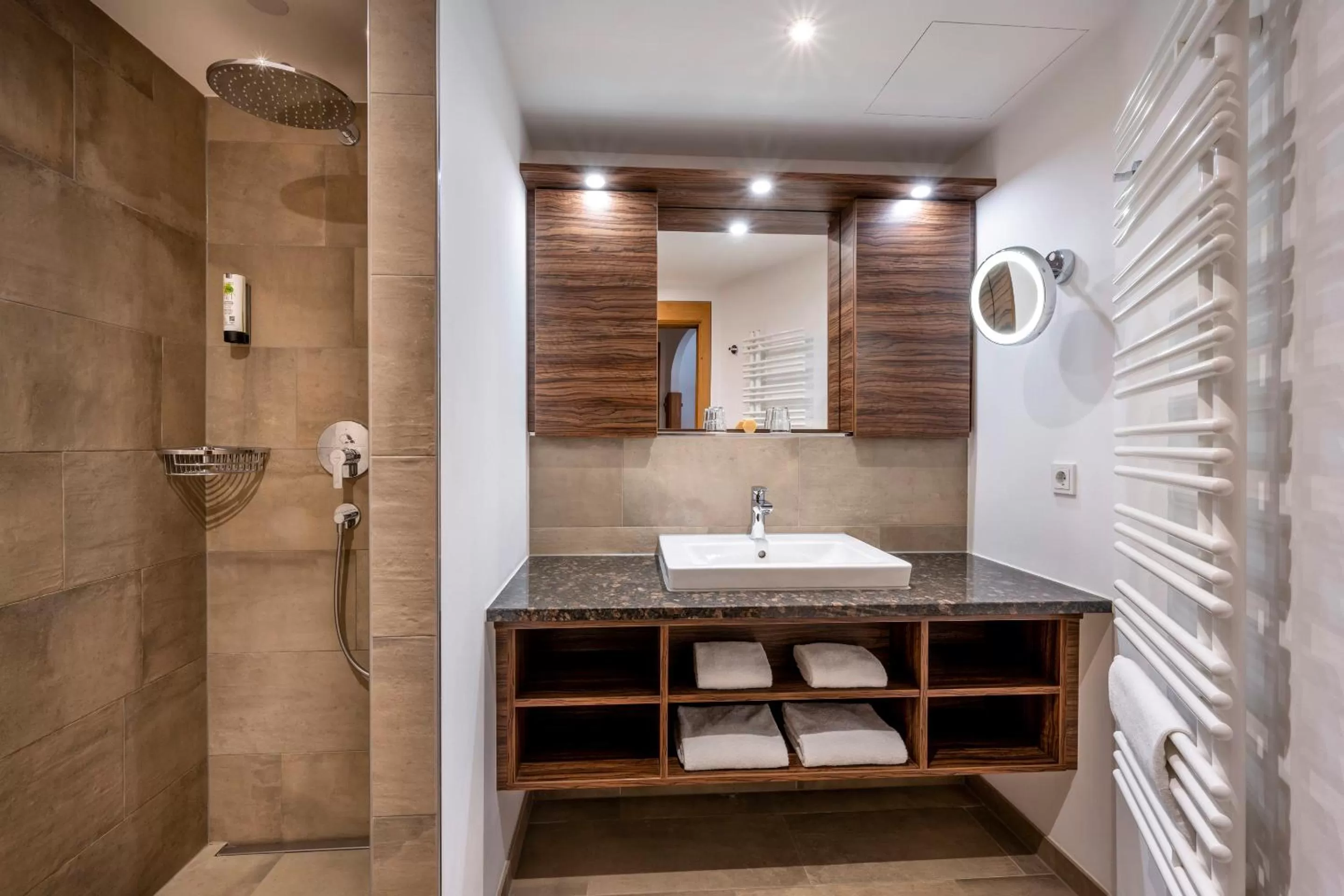 Bathroom in Hotel am Haslinger Hof