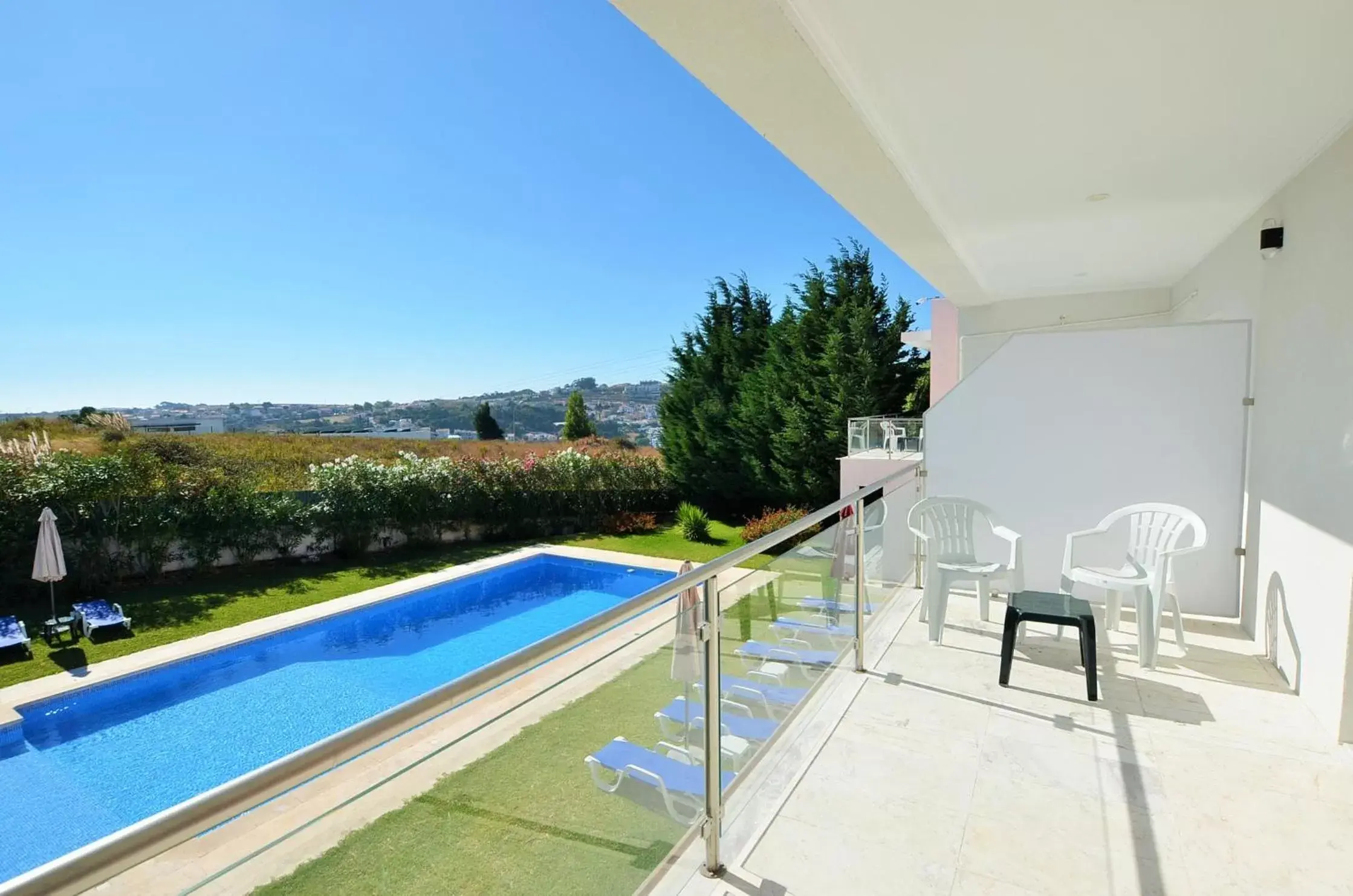 Balcony/Terrace, Swimming Pool in HILLTOP OASIS Lisboa Oeiras