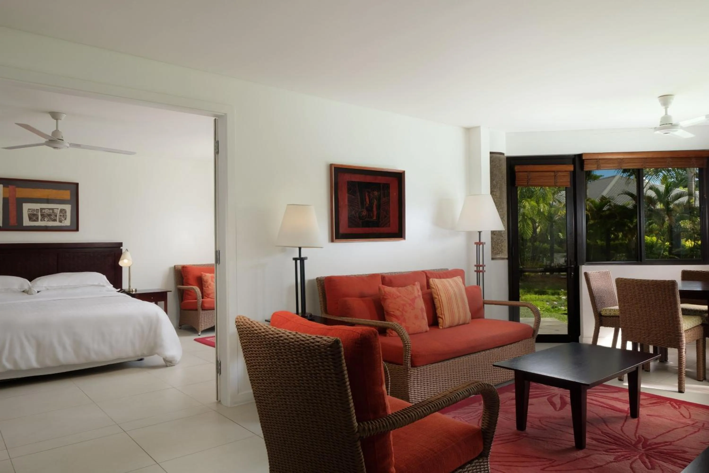 Bedroom, Bed in Sheraton Denarau Villas