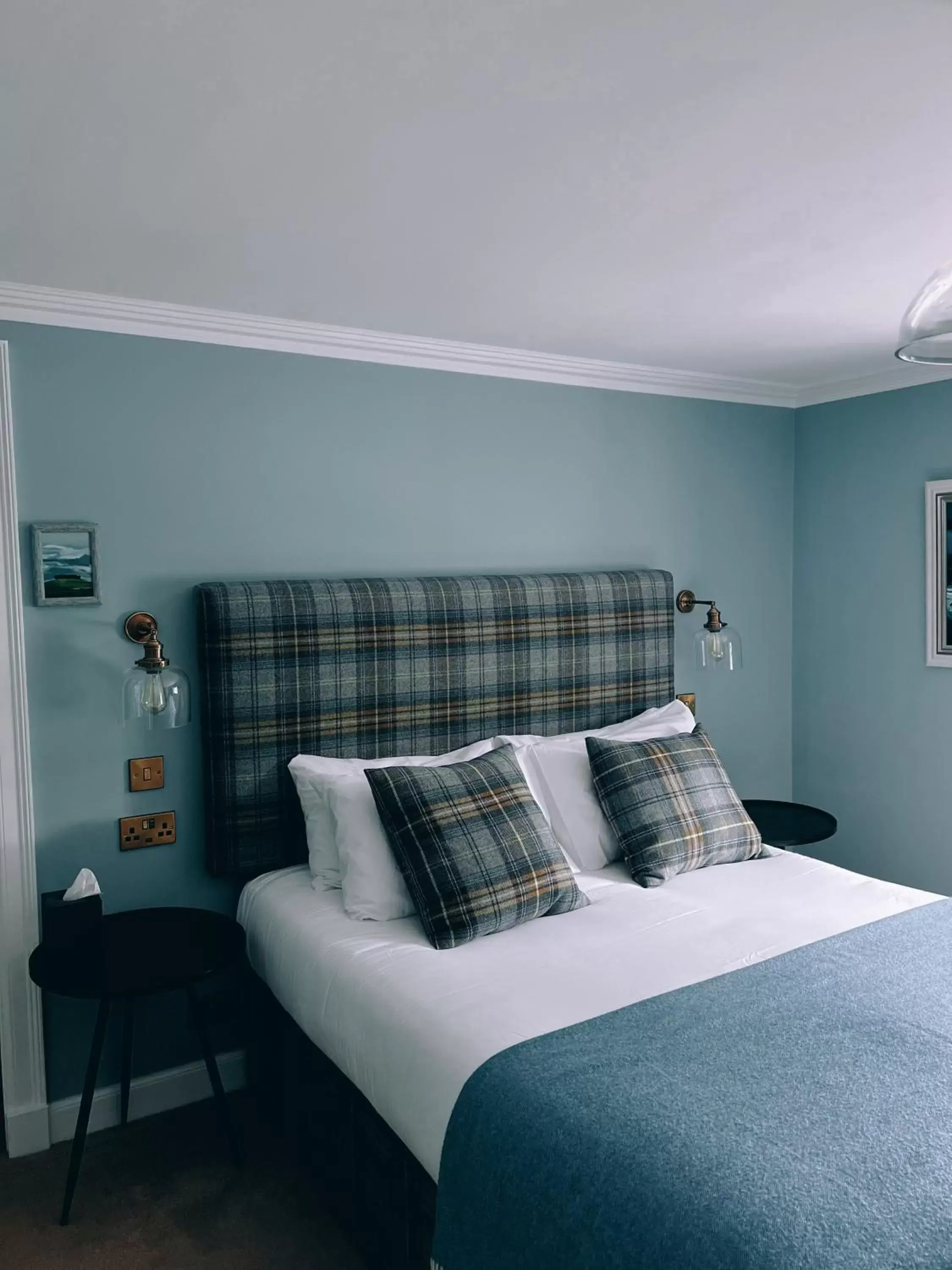 Bed in Saplinbrae Hotel and Lodges