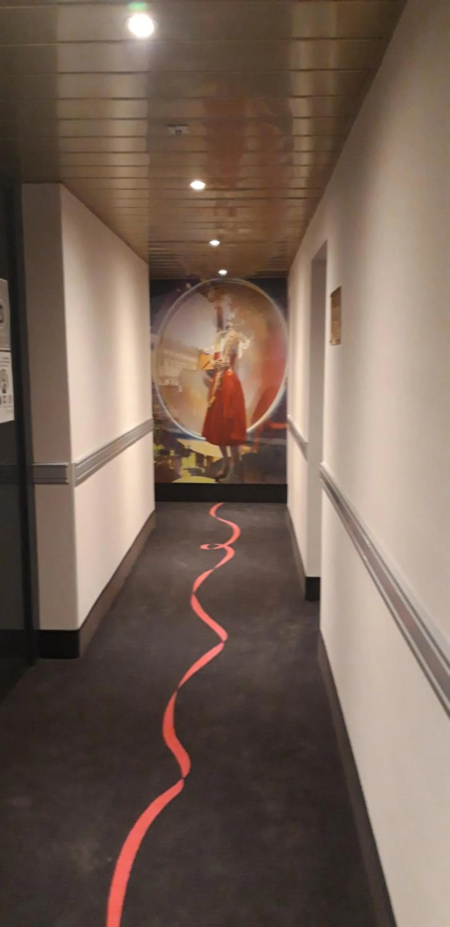 Decorative detail in Hotel Best Western Anjou Lafayette