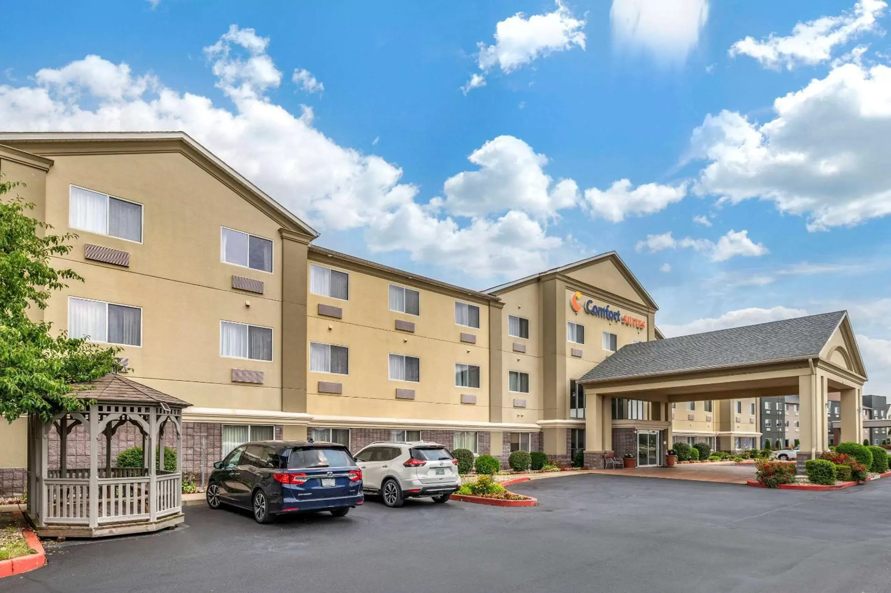 Property Building in Comfort Suites North Elkhart