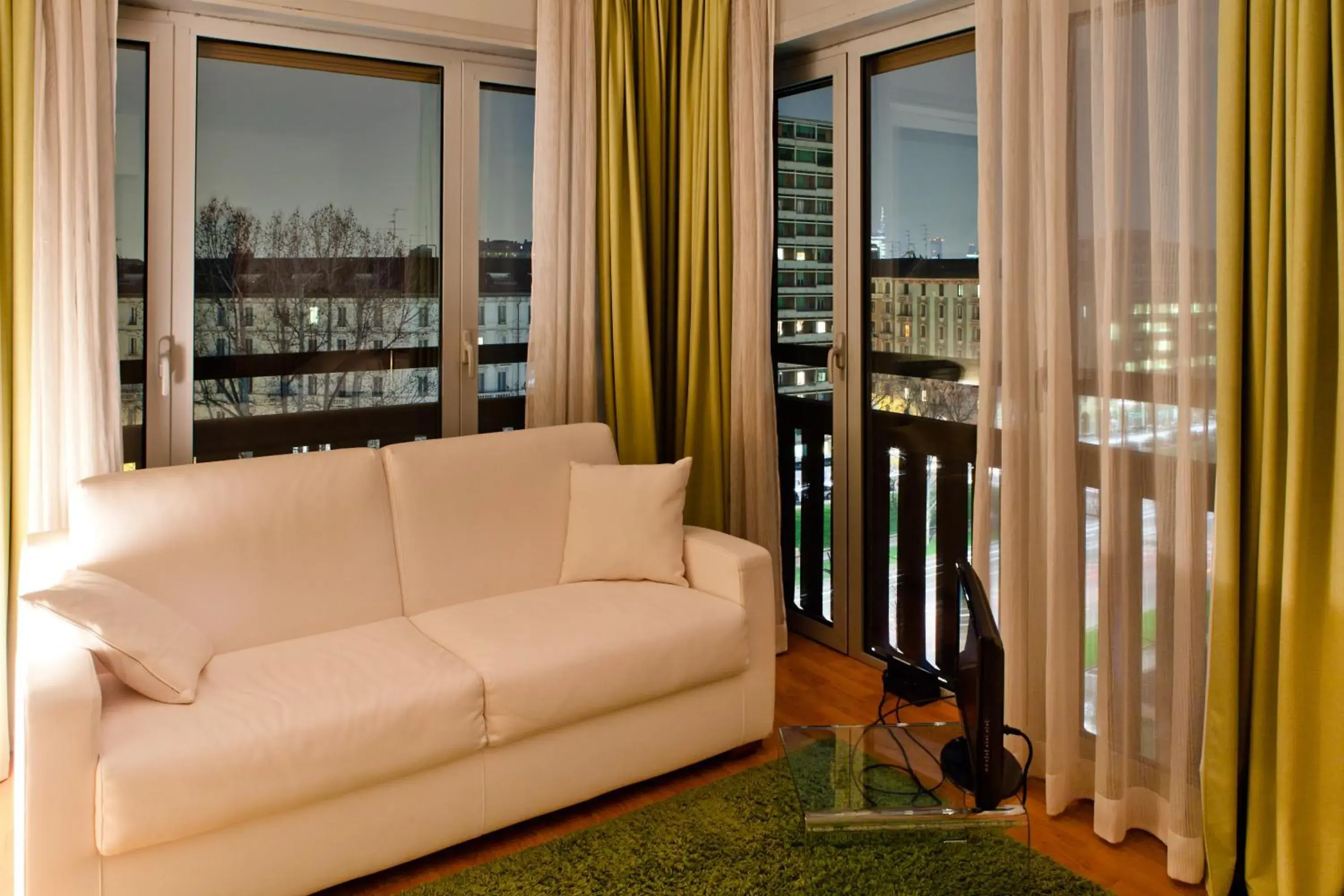 Balcony/Terrace, Seating Area in Hotel Nasco