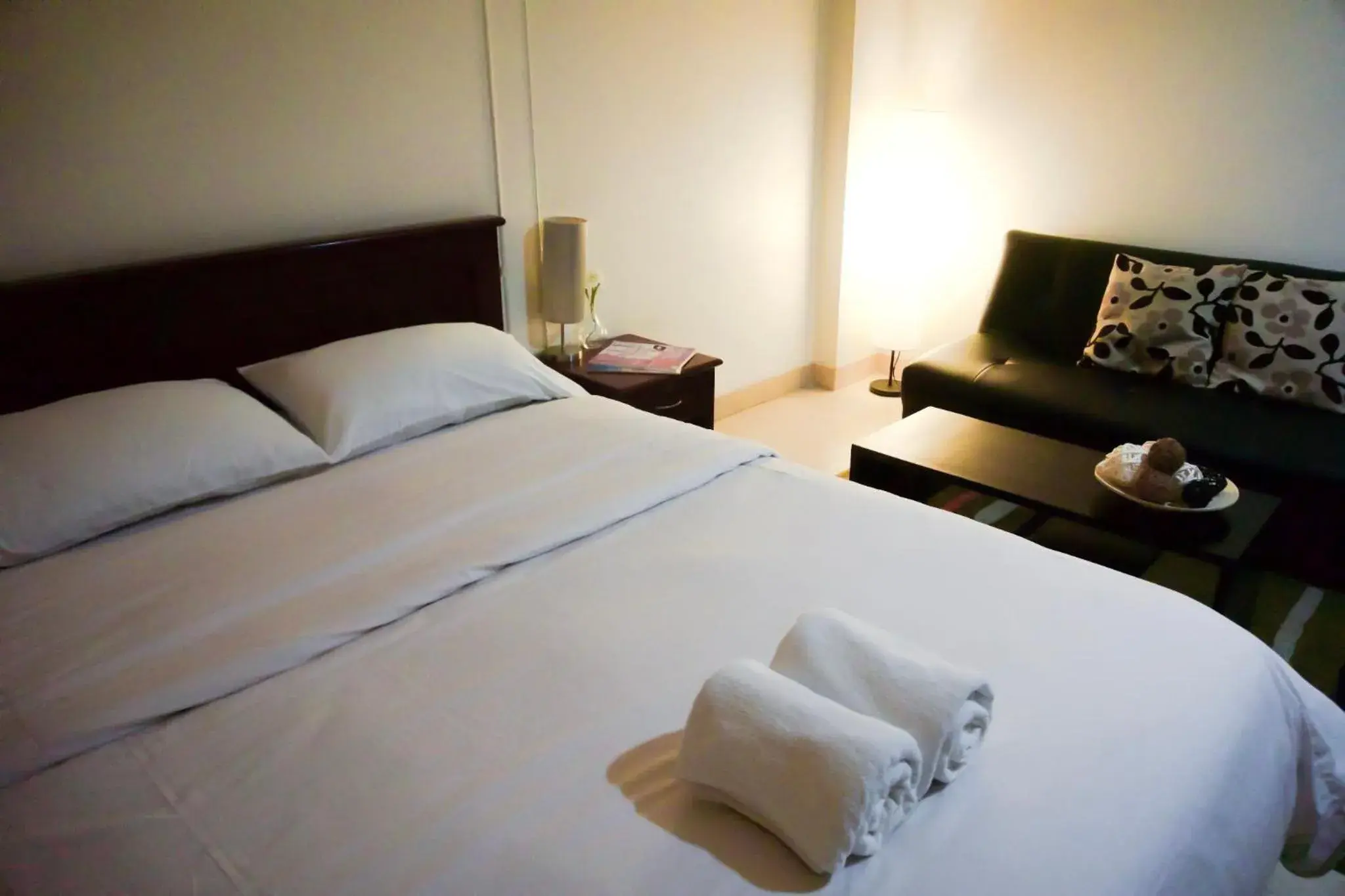 Bed in Baan Boonanan Apartment
