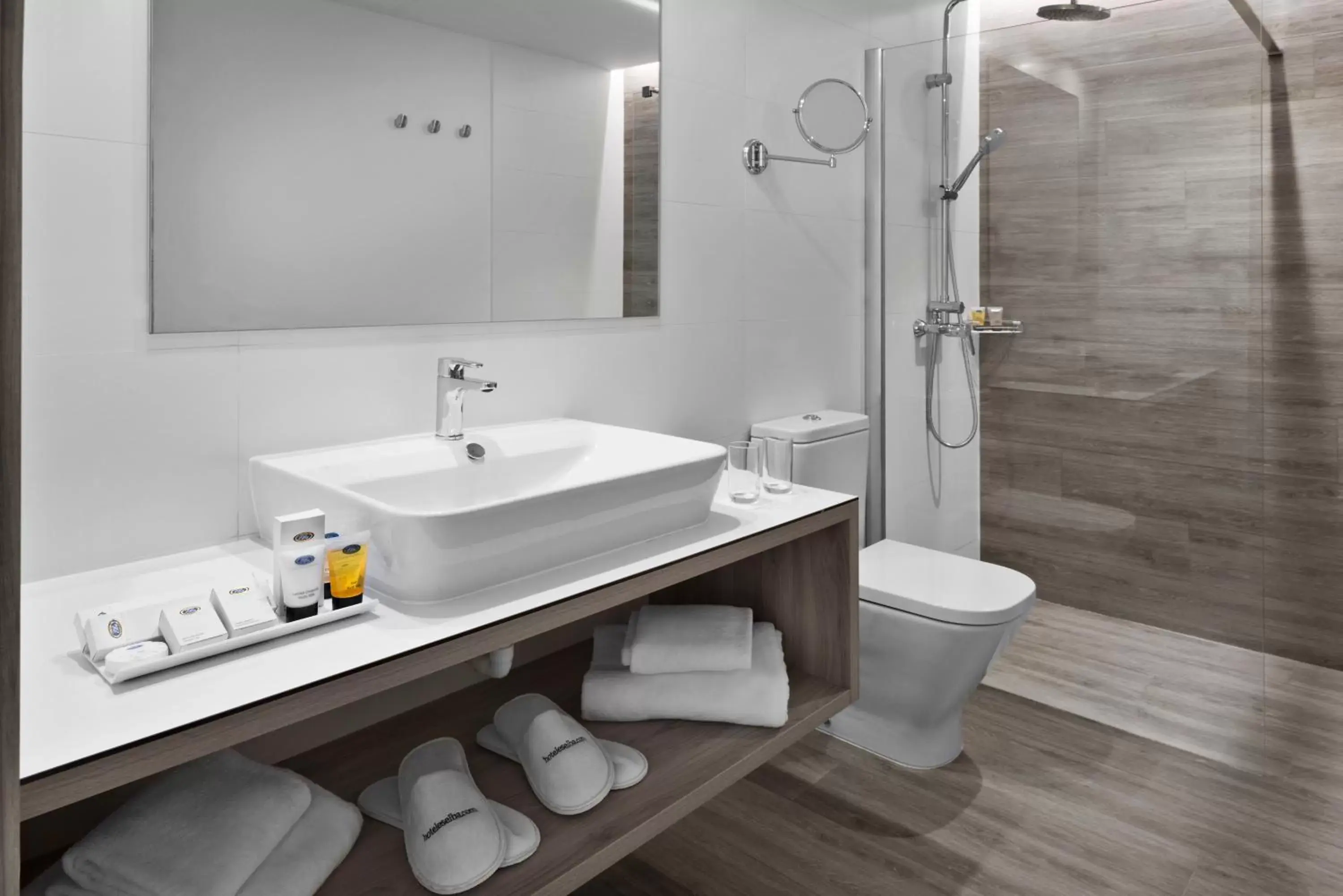 Bathroom in Elba Premium Suites - Adults Only