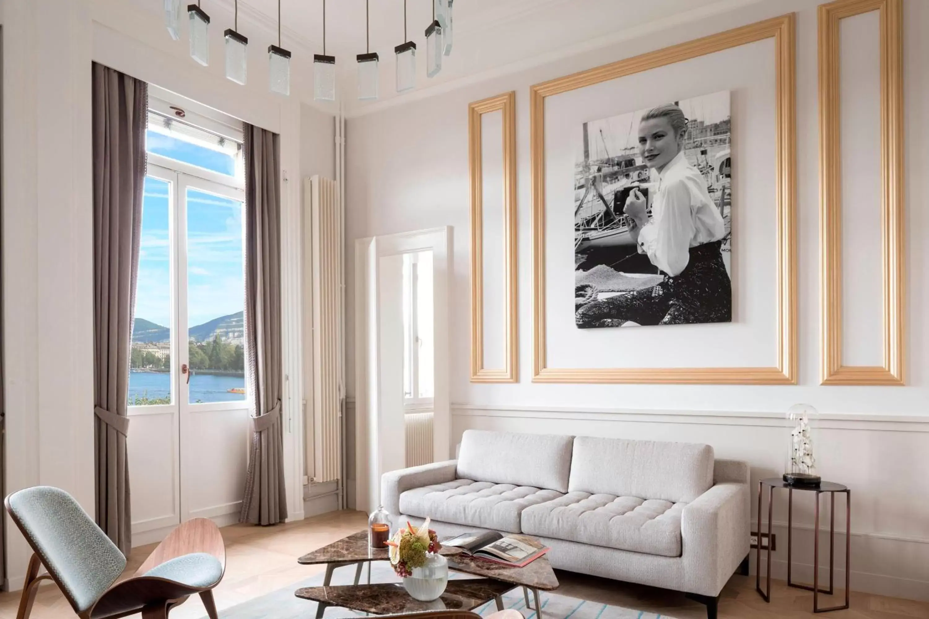 Living room, Seating Area in The Ritz-Carlton Hotel de la Paix, Geneva