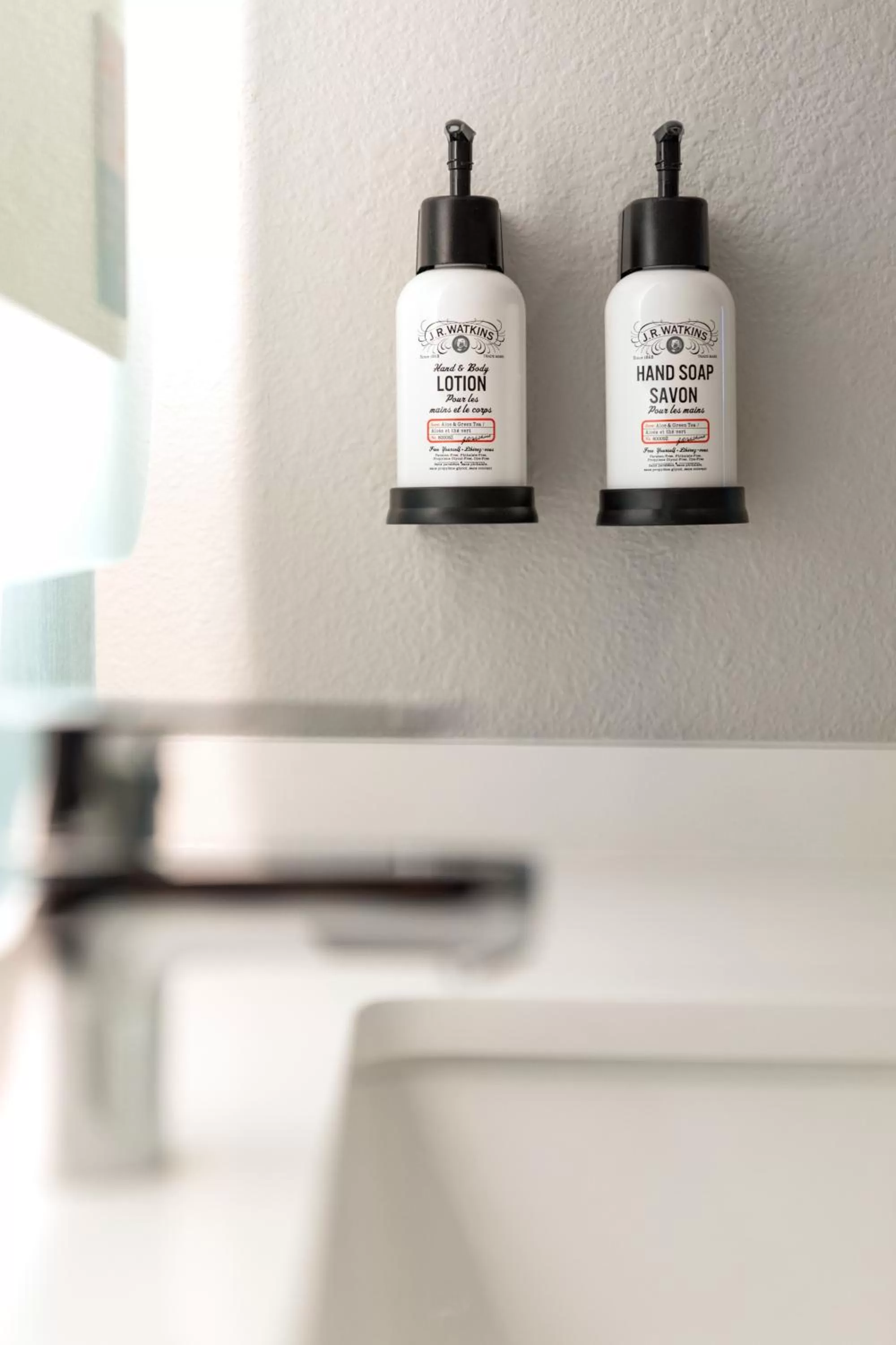 Bathroom in avid hotels - Melbourne - Viera by IHG