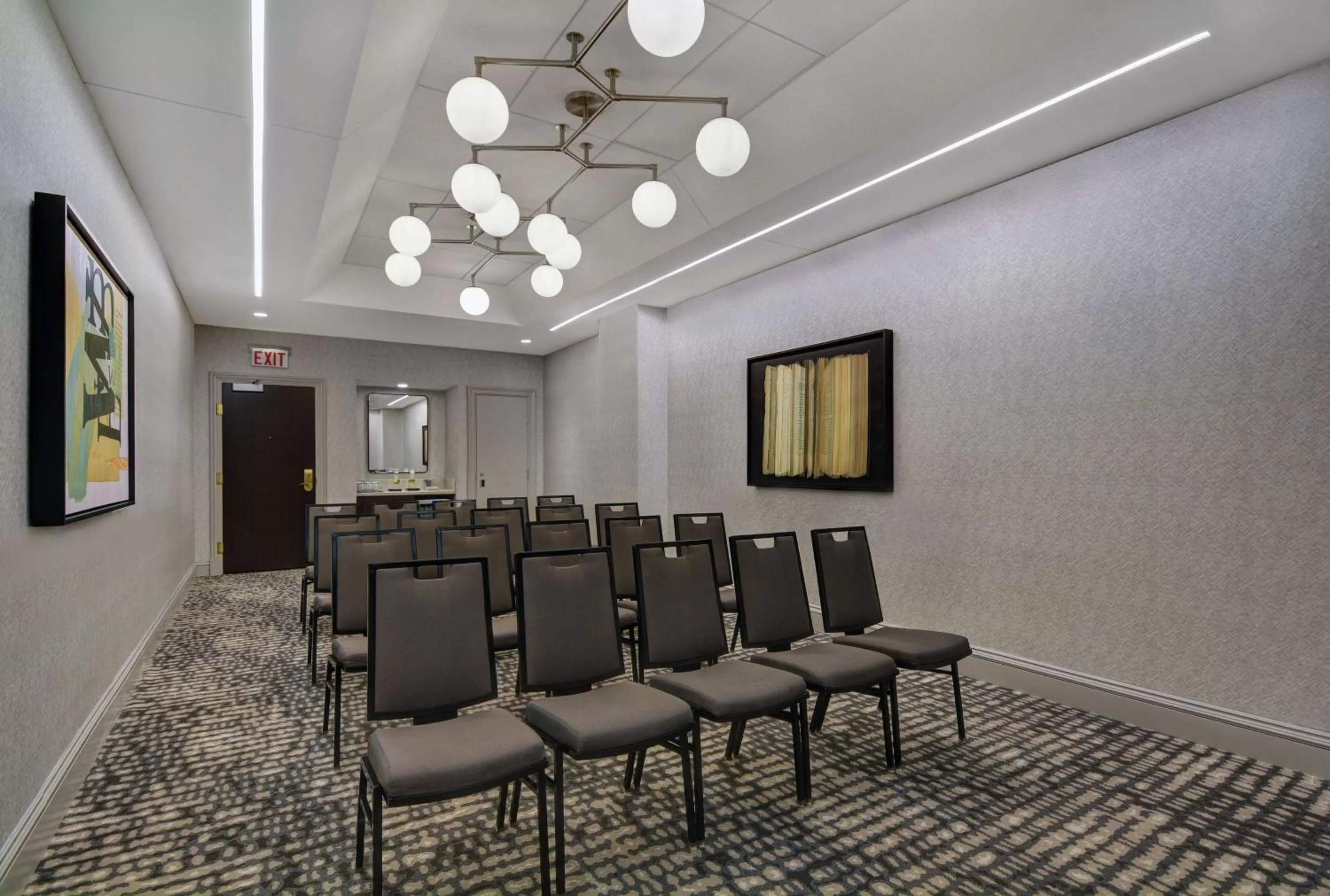 Meeting/conference room in Embassy Suites Chicago - Downtown River North