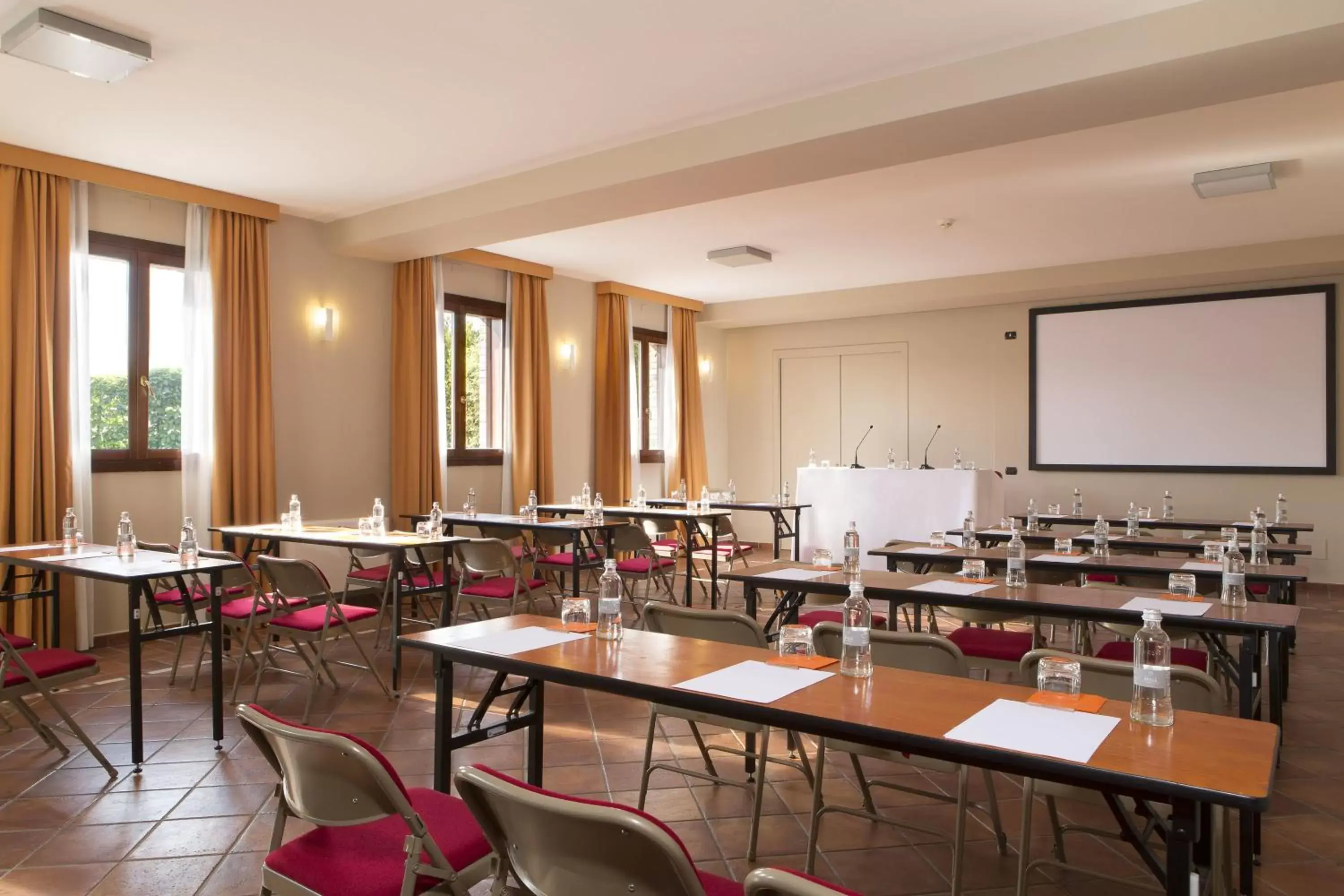 Meeting/conference room in Maranello Palace