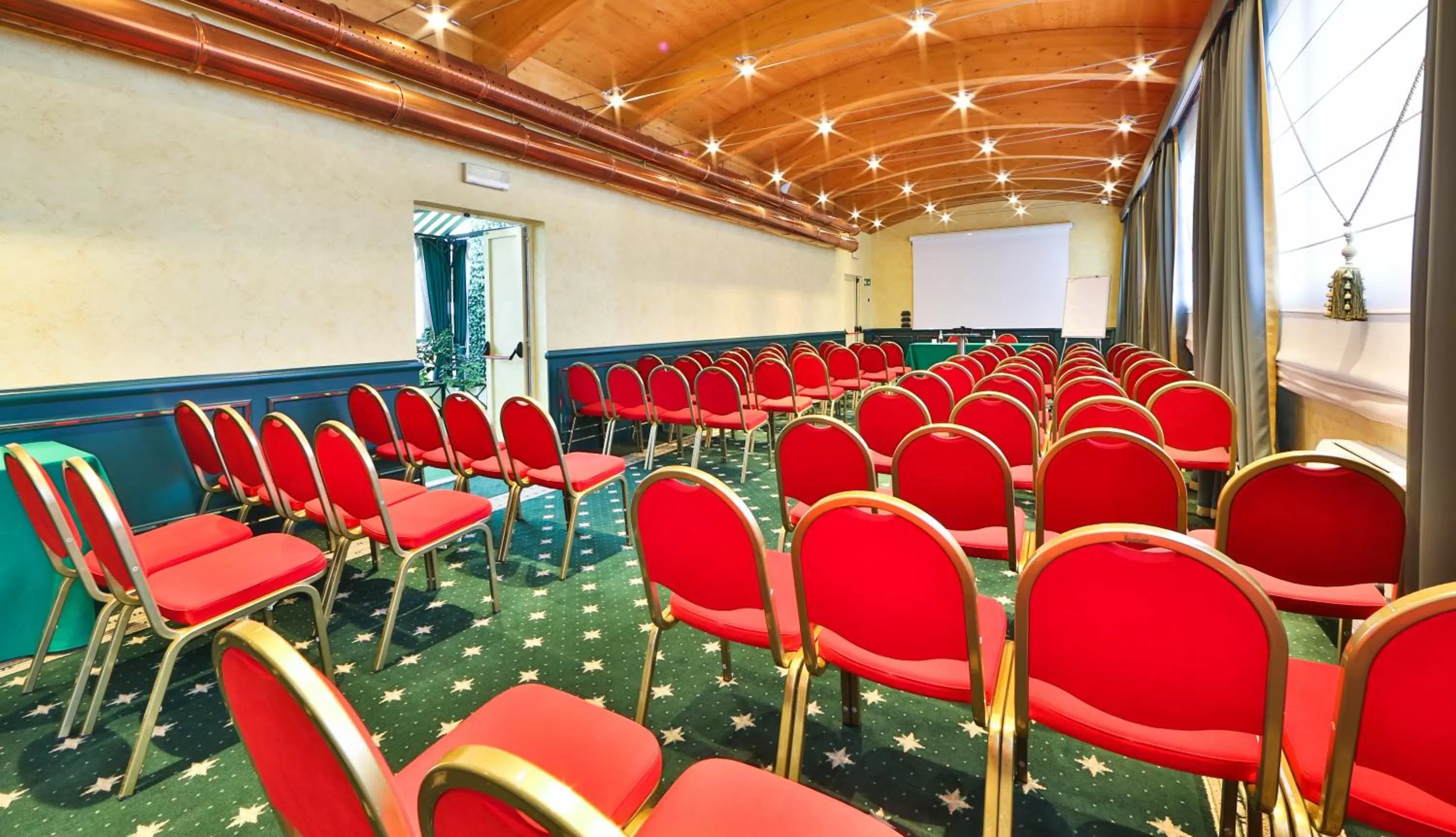 Business facilities in c-hotels Concorde