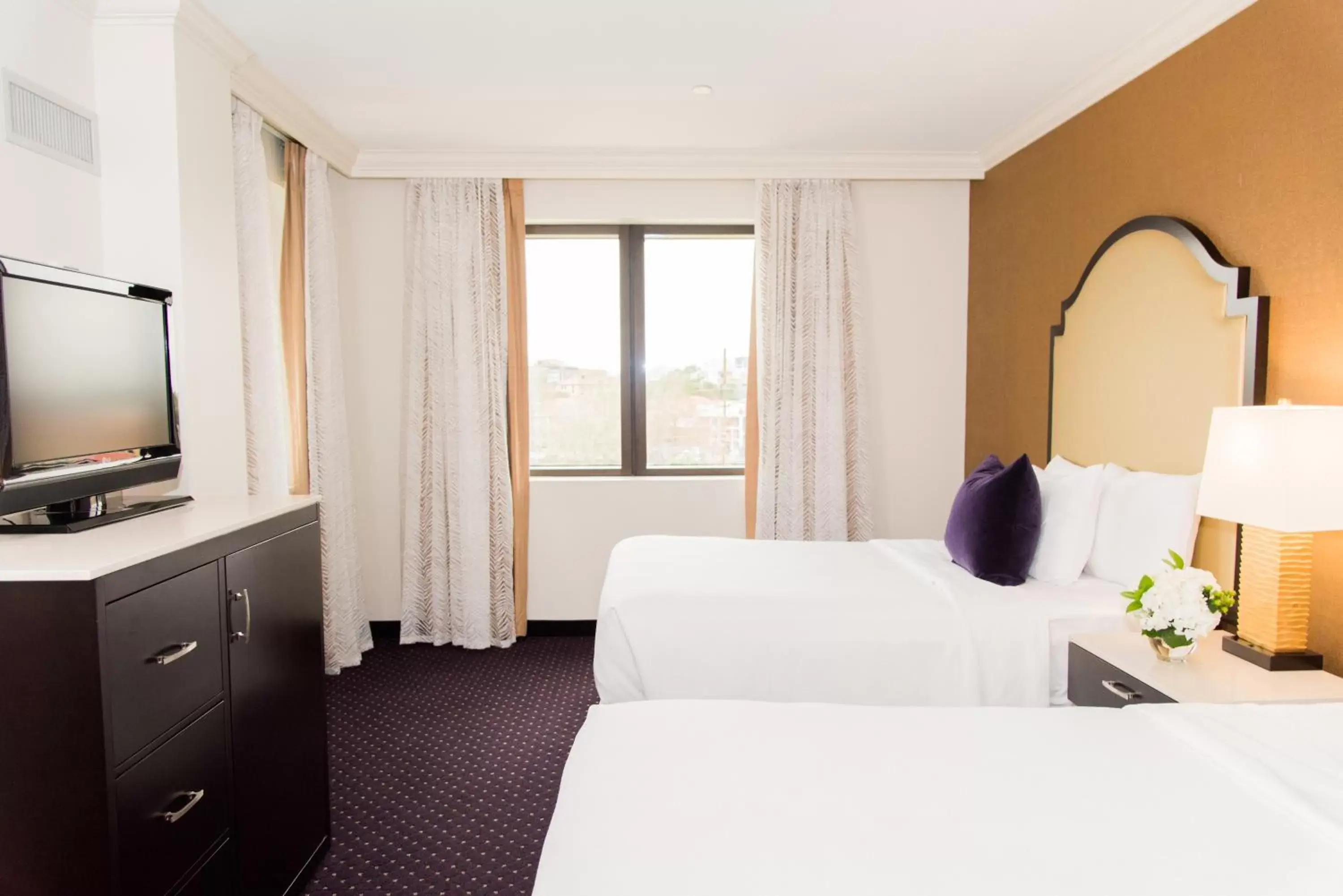 Bedroom, Bed in The Cook Hotel and Conference Center at LSU Bedroom, Bed in The Cook Hotel and Conference Center at LSU