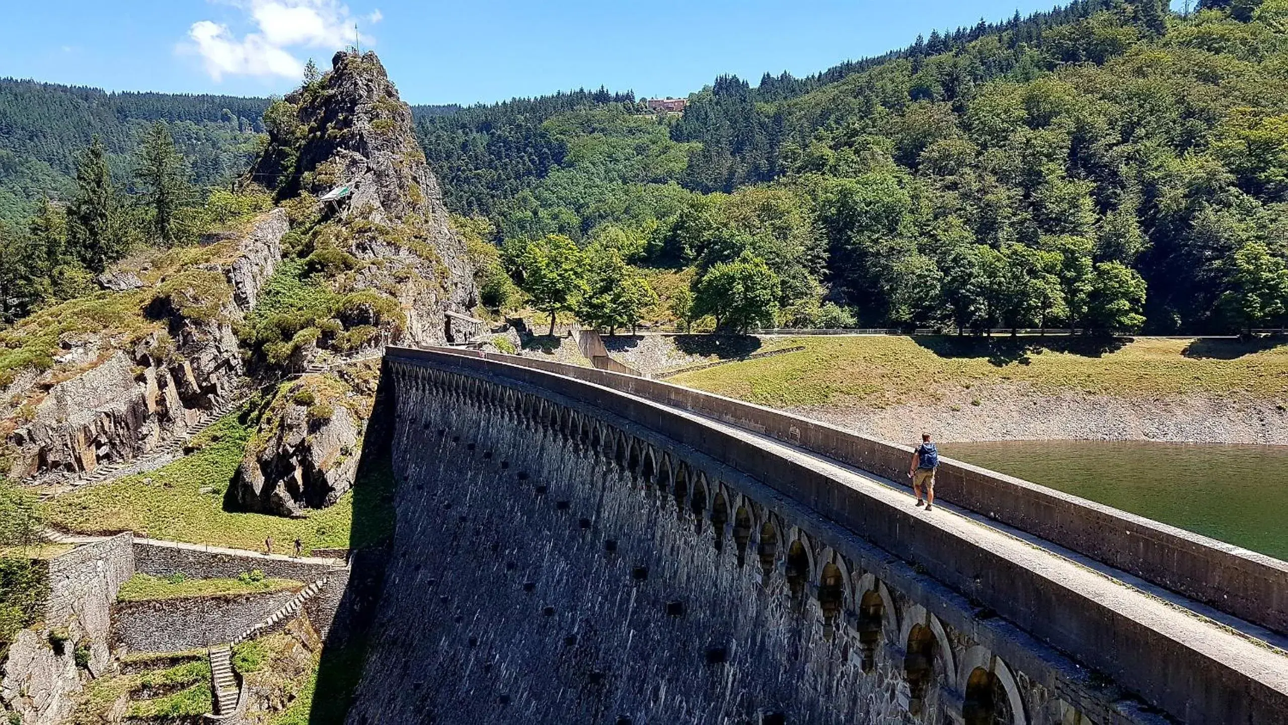 Hiking in Kyriad Saint-Etienne Centre