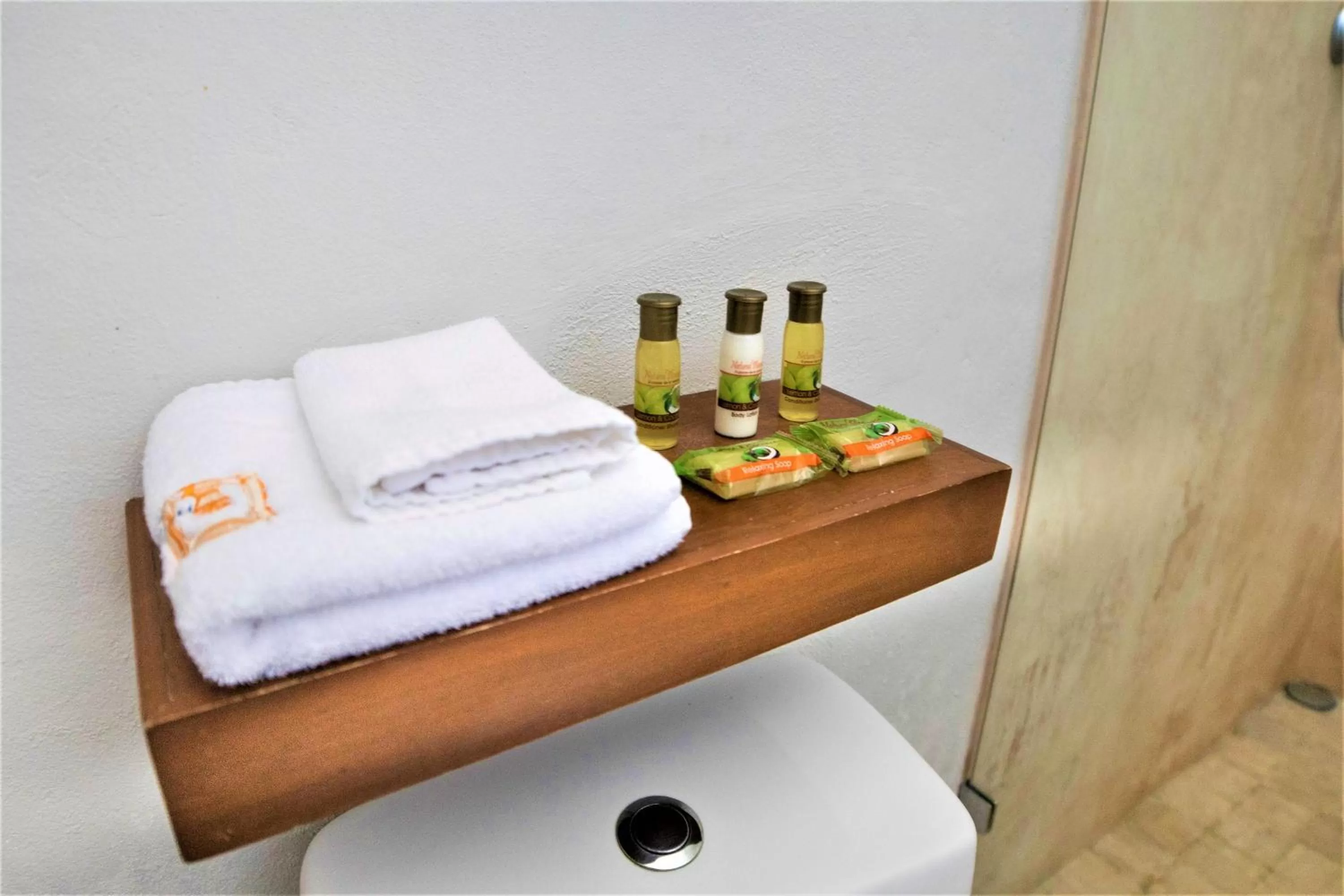 Bathroom, Bed in Hotel Caribe Merida Yucatan