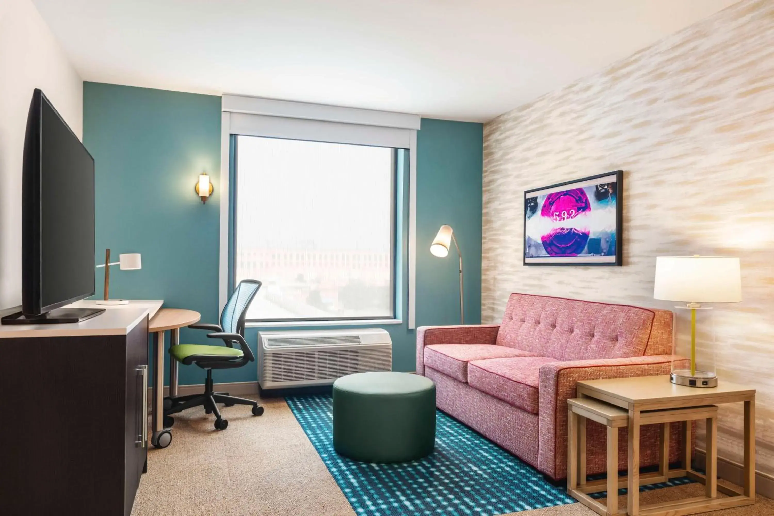 Bedroom, Seating Area in Home2 Suites By Hilton Milwaukee West