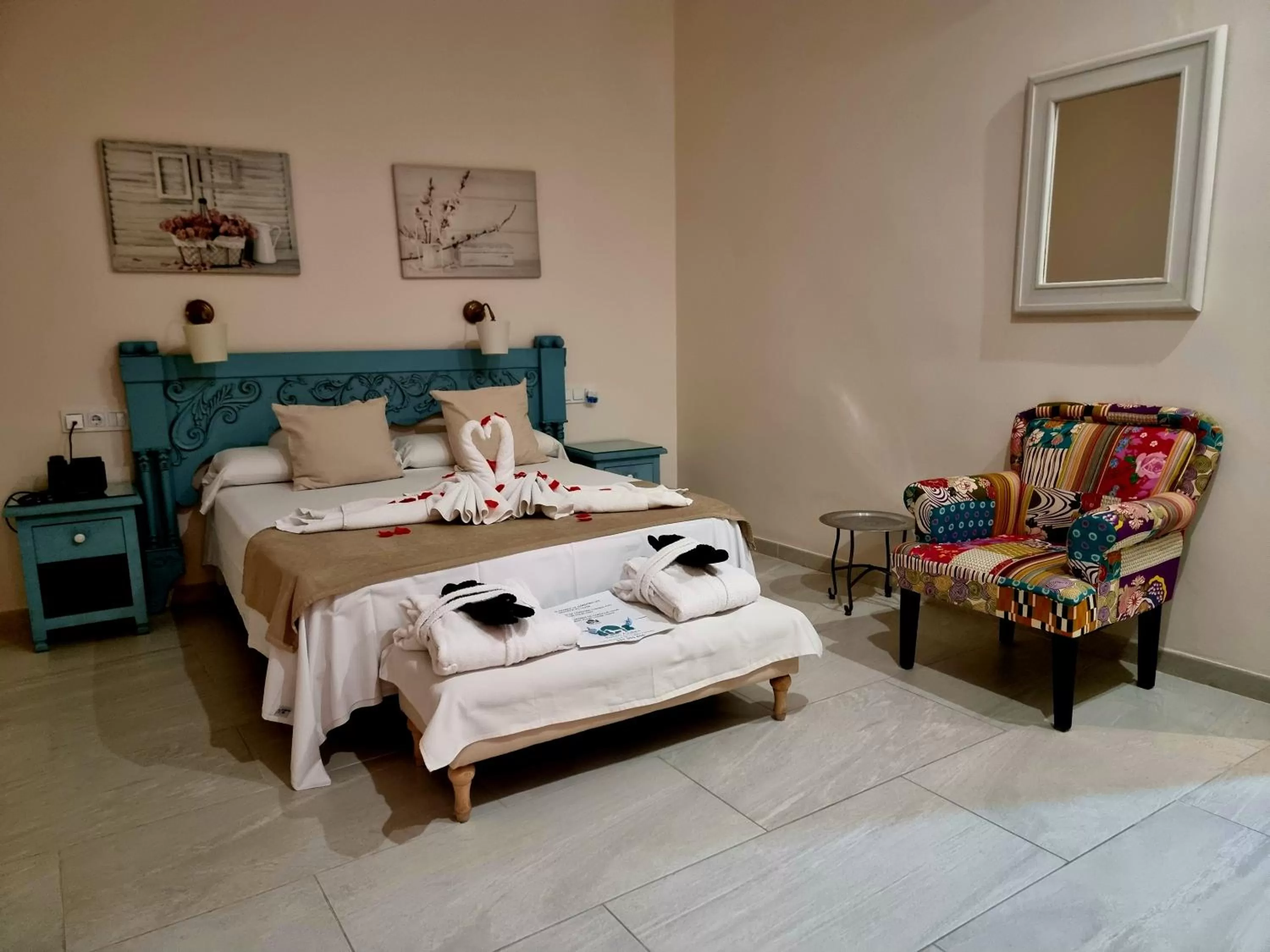 Property building, Bed in Hospedería Baños Arabes de Córdoba Dos