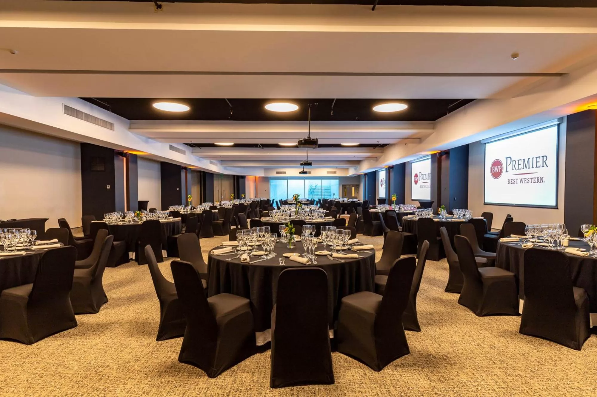 Business facilities in Best Western Premier Marina Las Condes