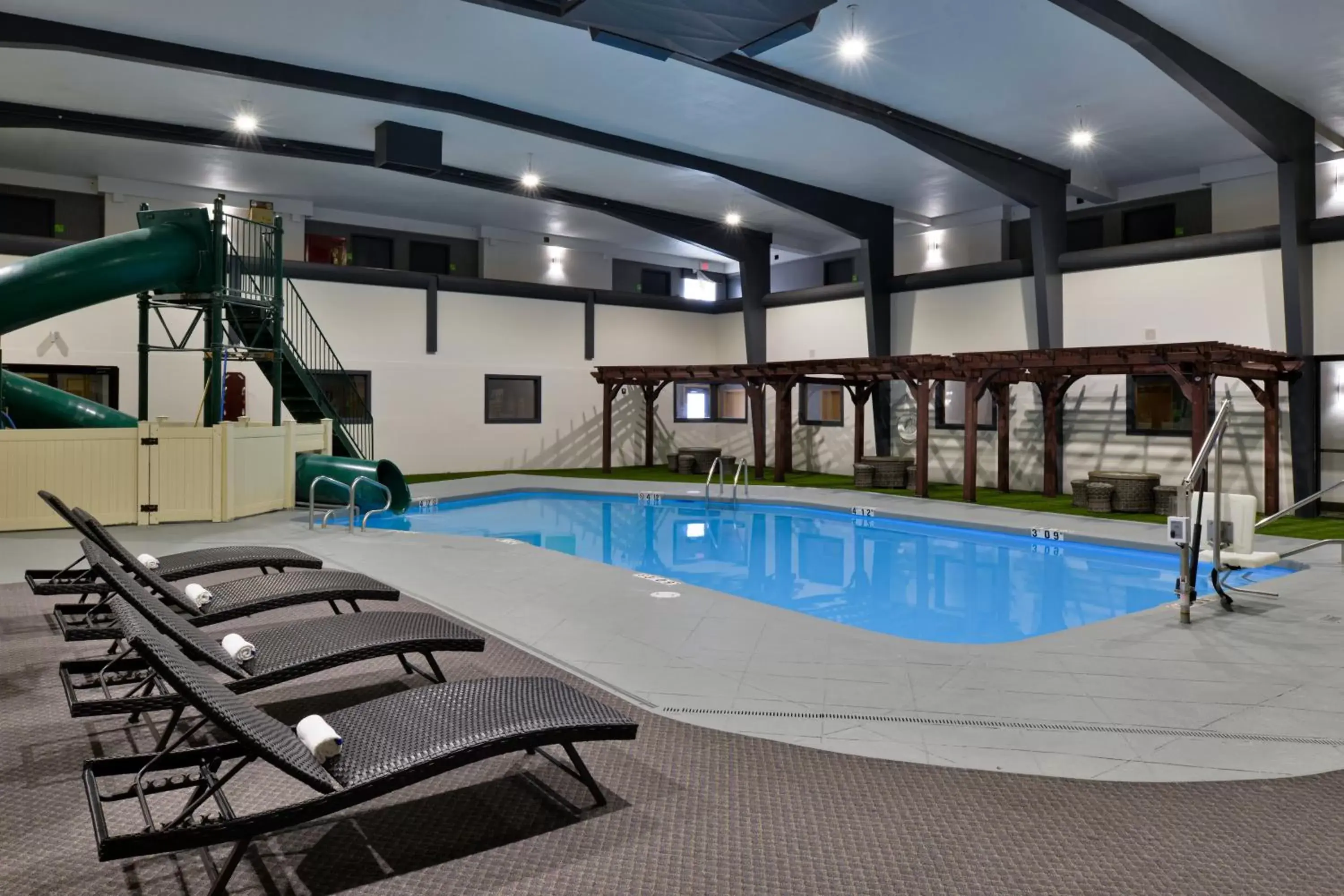 Swimming Pool in Holiday Inn Great Falls-Convention Center, an IHG Hotel