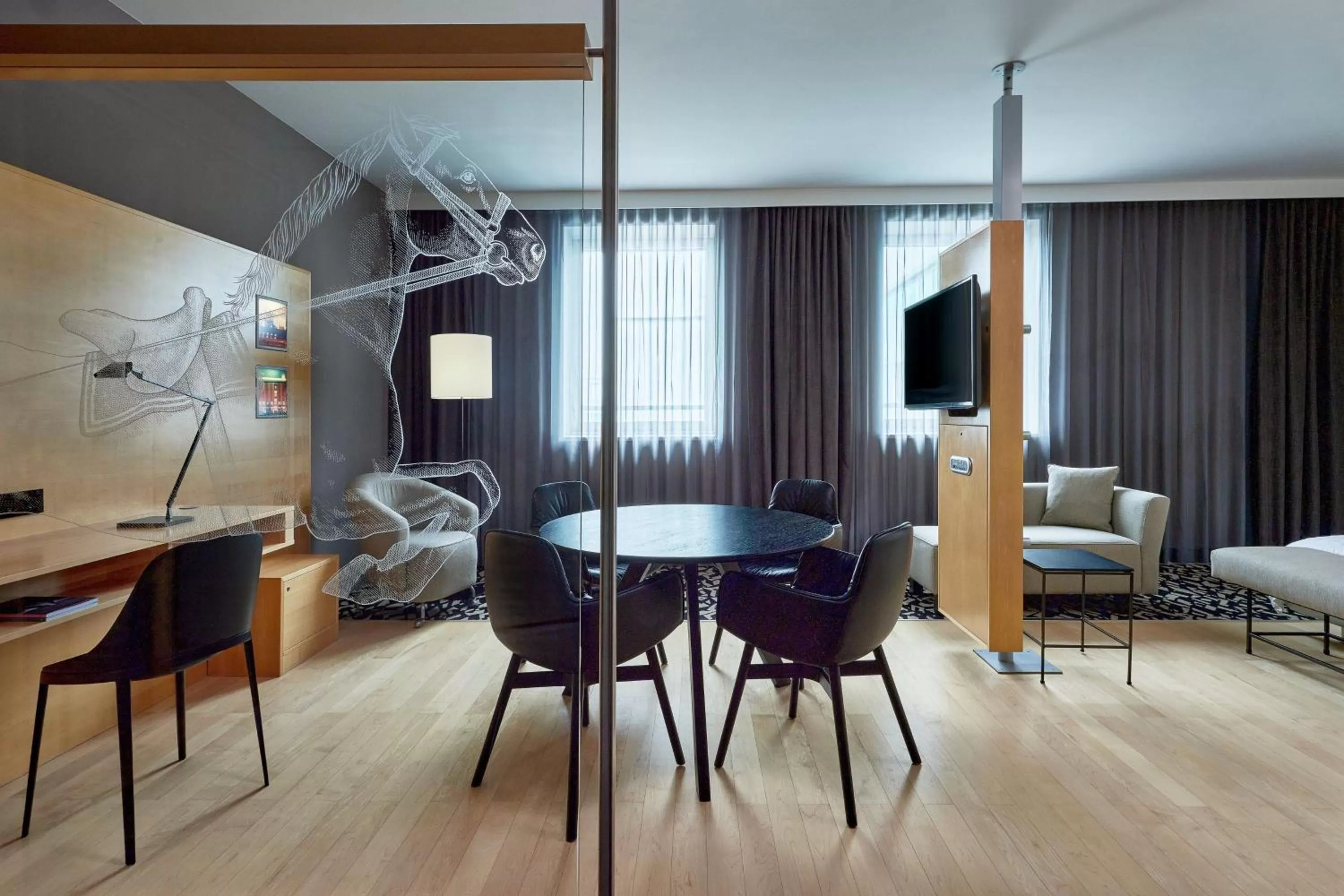 Photo of the whole room in Le Méridien Vienna