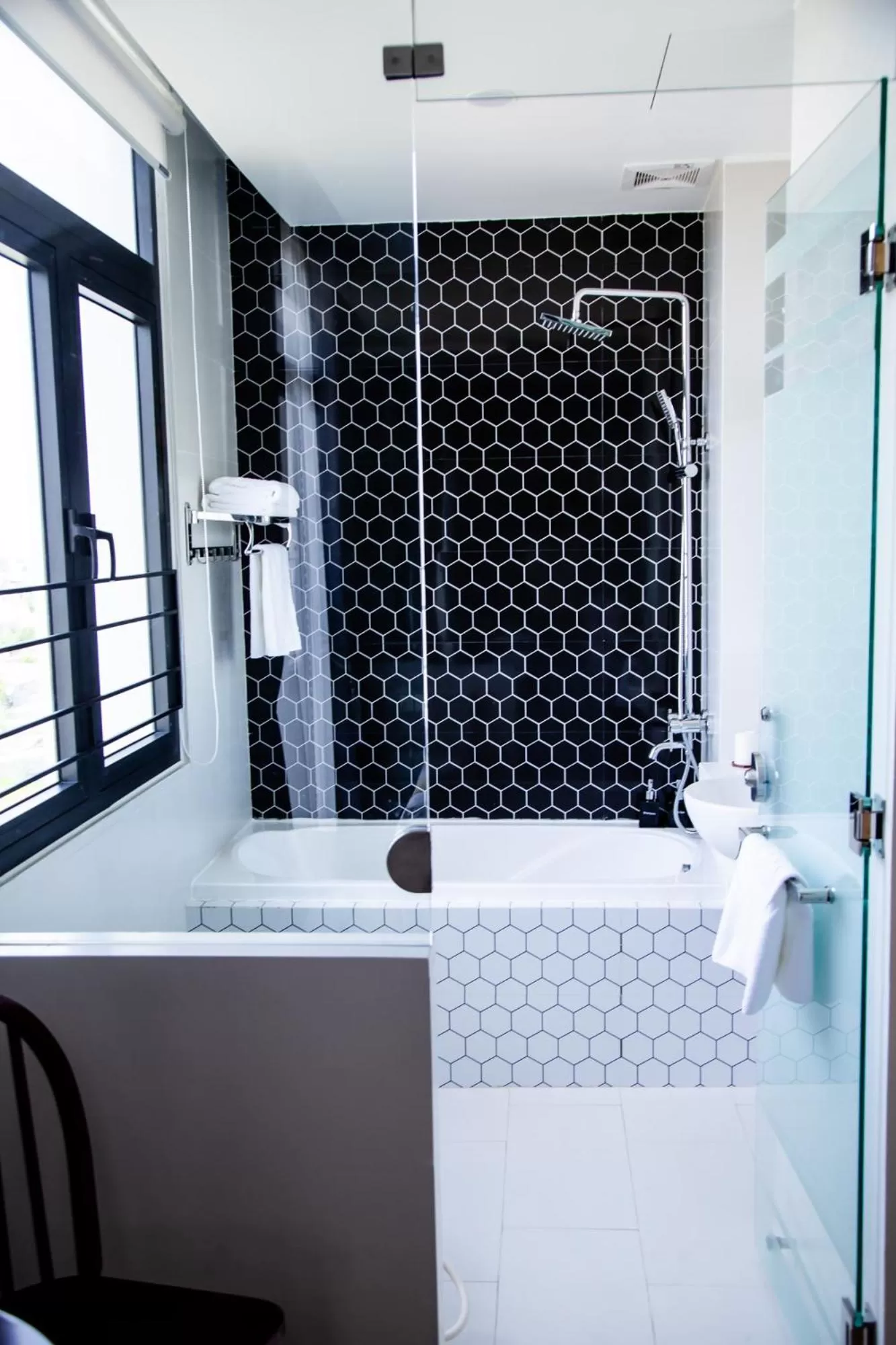 Shower, Bathroom in La Casa Tuy Hòa