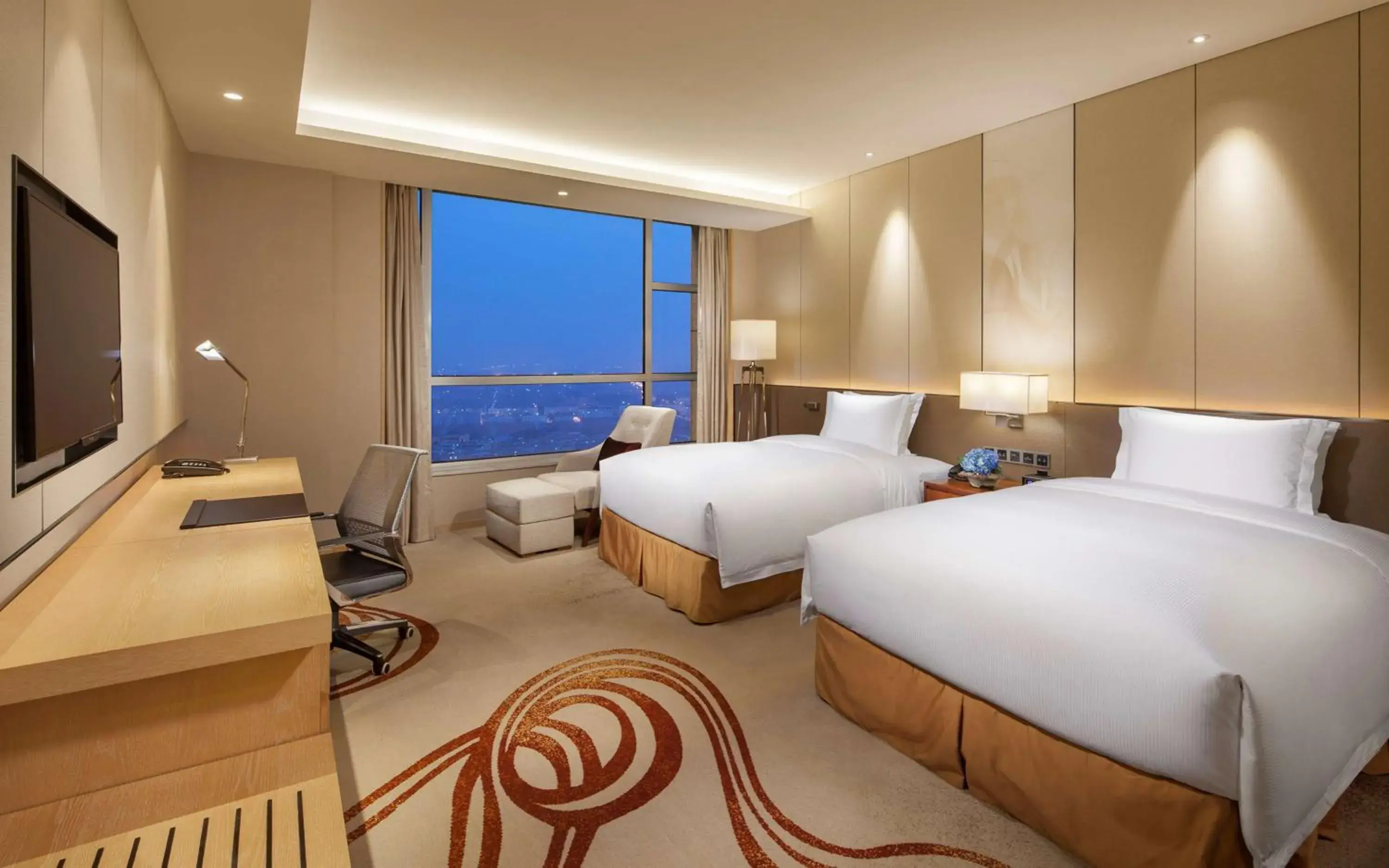 Bed in DoubleTree by Hilton Hotel Qingdao-Jimo Ancient City