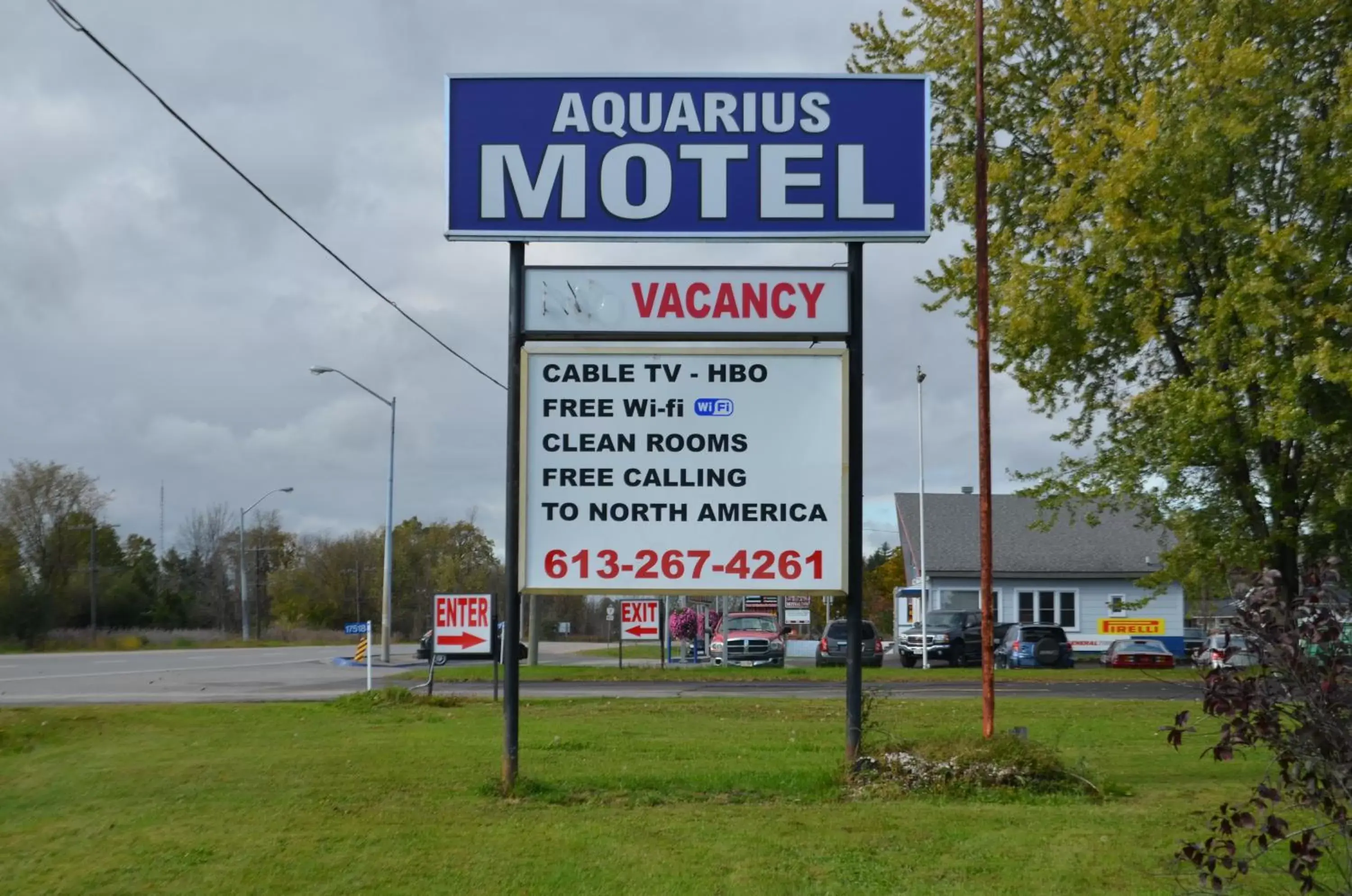 Property logo or sign in Aquarius Motel