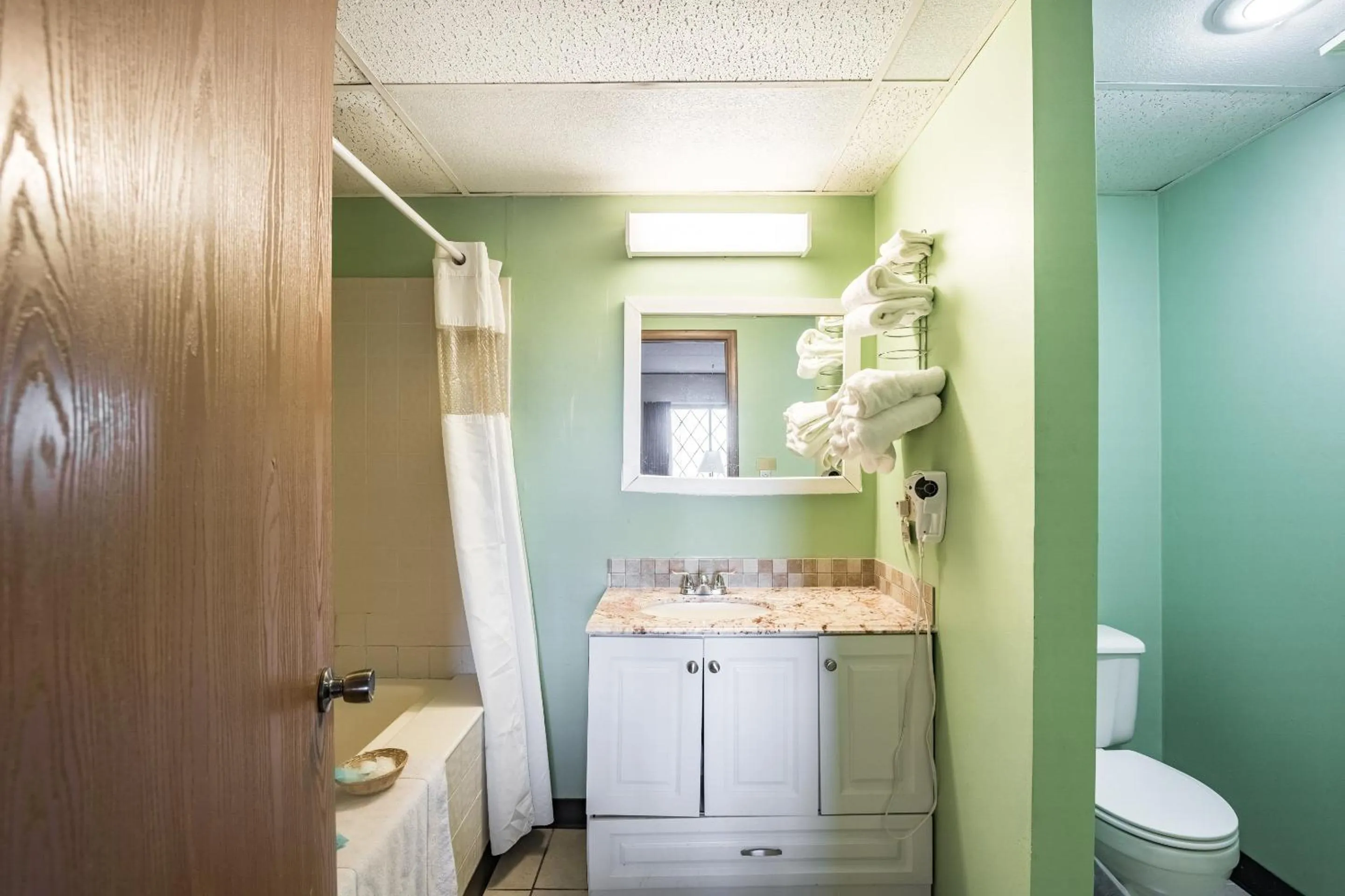 Double Room with Two Double Beds Smoking in OYO Hotel Windmill Branson