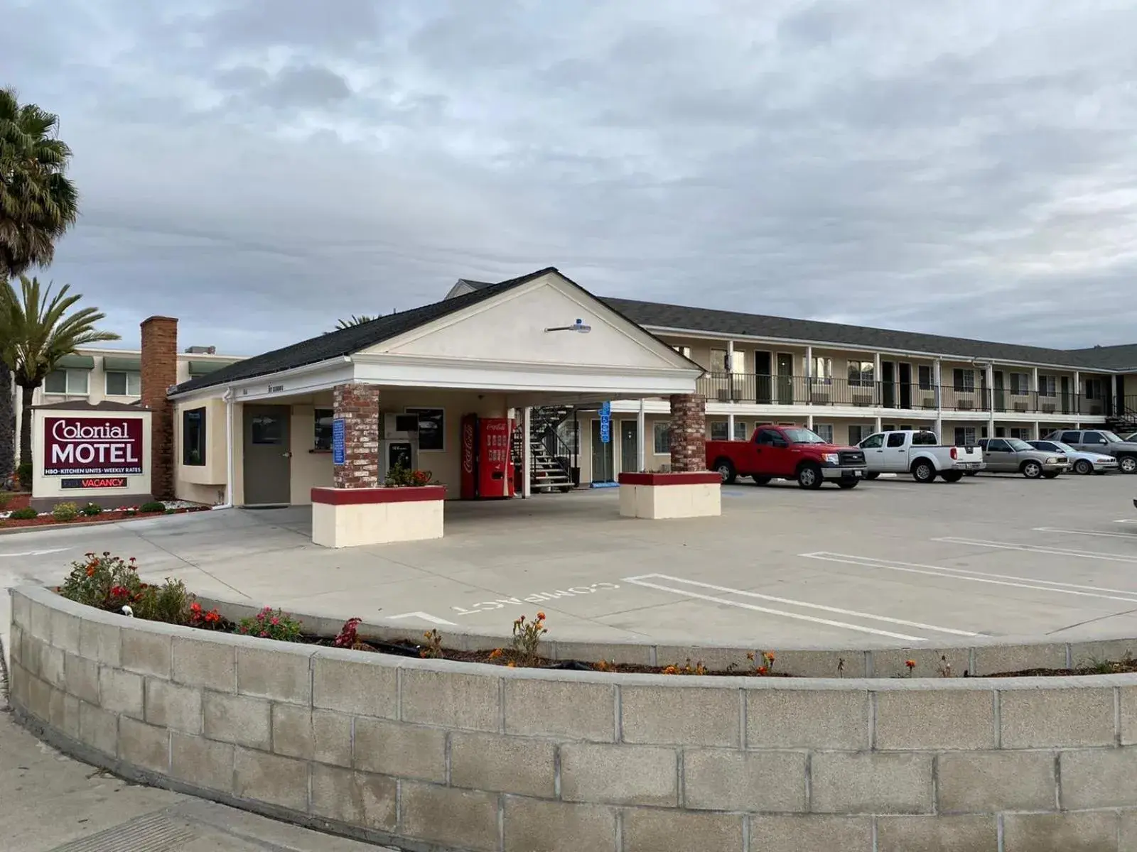 Property Building in Colonial Motel